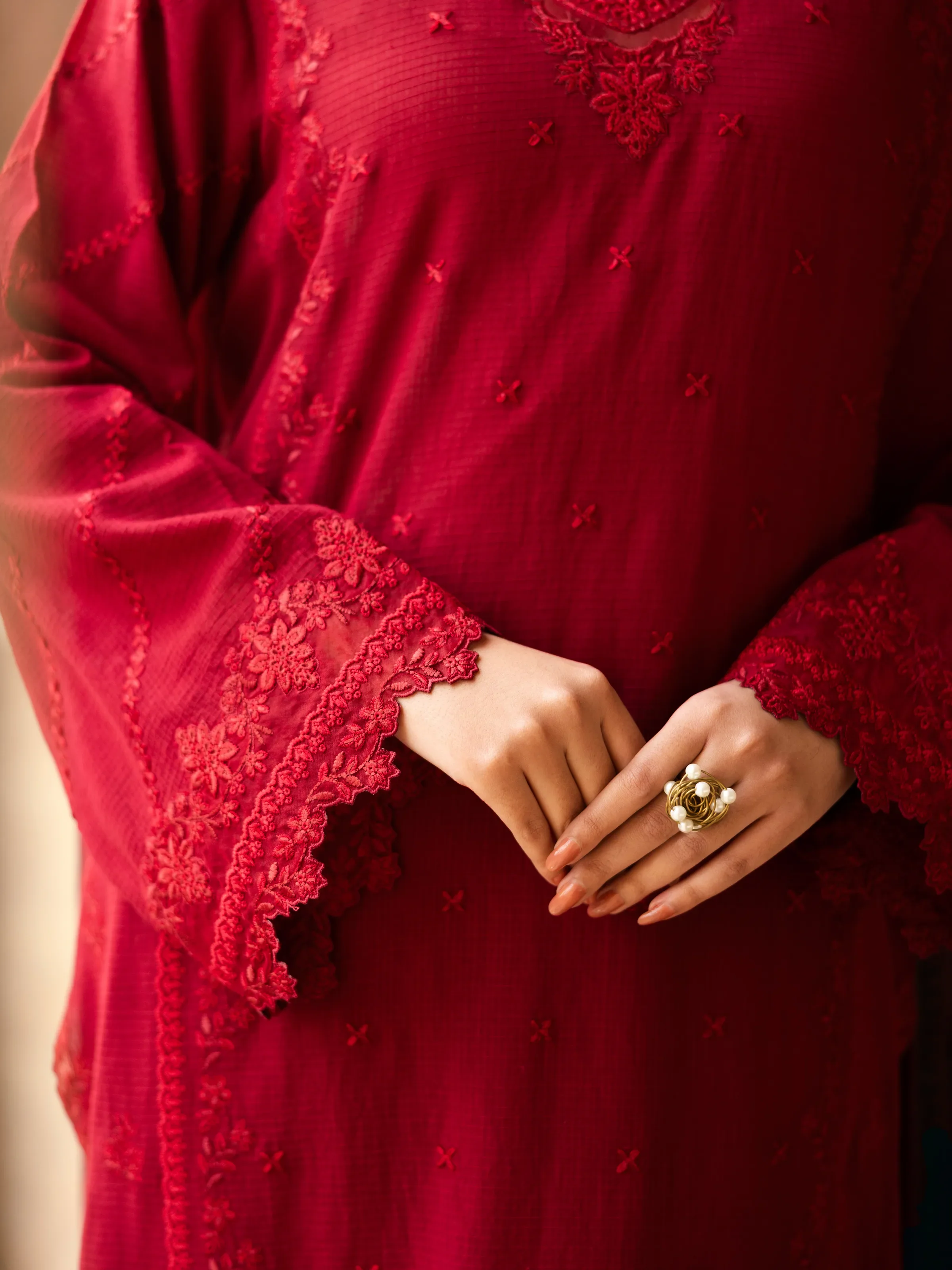 Unstitched Embroidered Lawn Suit - EWU5V1-31240-3P - Image 4