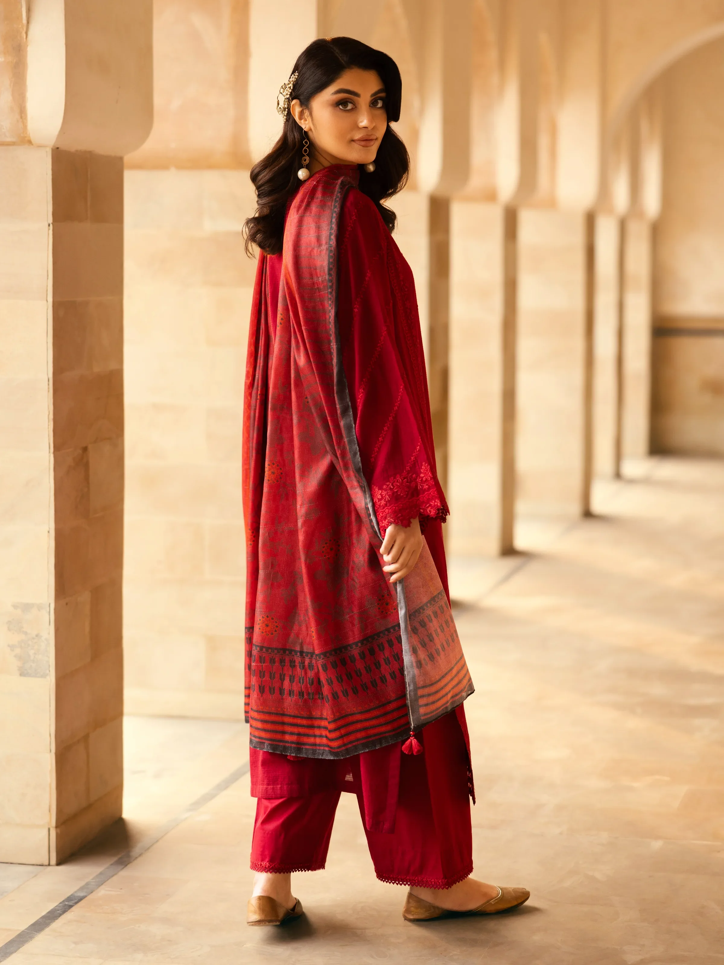 Unstitched Embroidered Lawn Suit - EWU5V1-31240-3P - Image 5