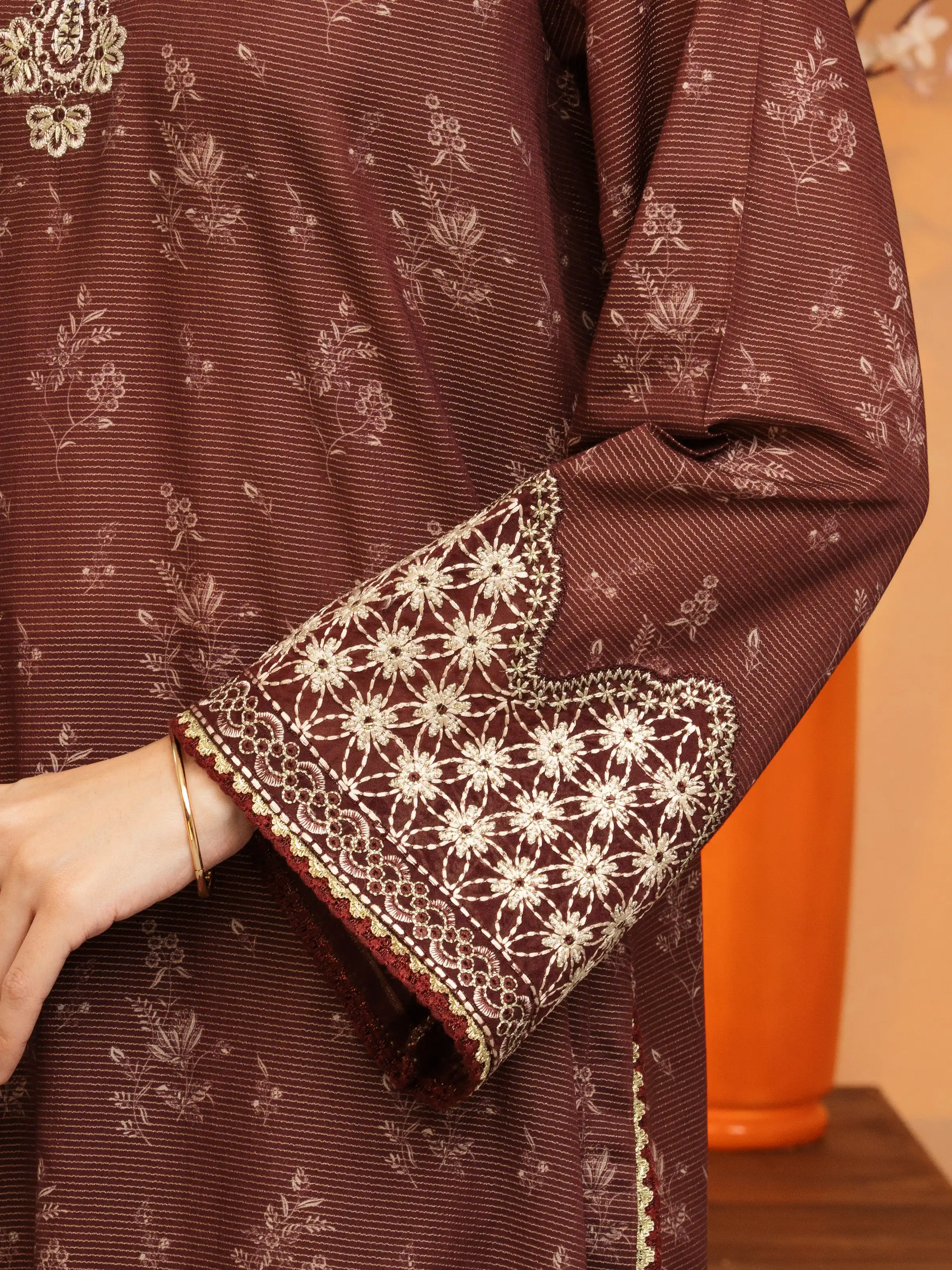 Unstitched Embroidered Lawn Suit - EWU5V1-31198-3P - Image 4