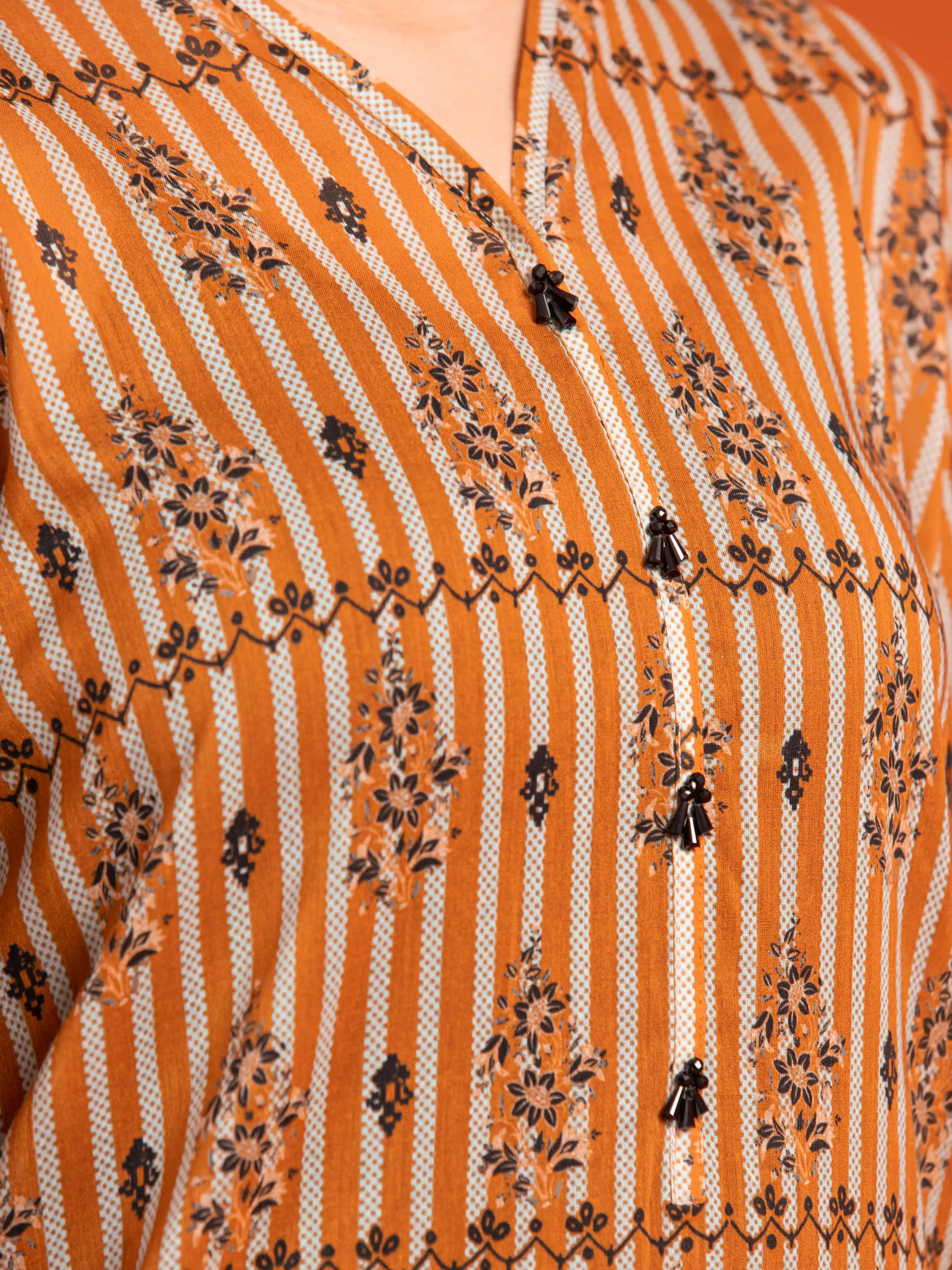 Unstitched Printed Khaddar Suit - EWU24A3-27190-3P - Image 3