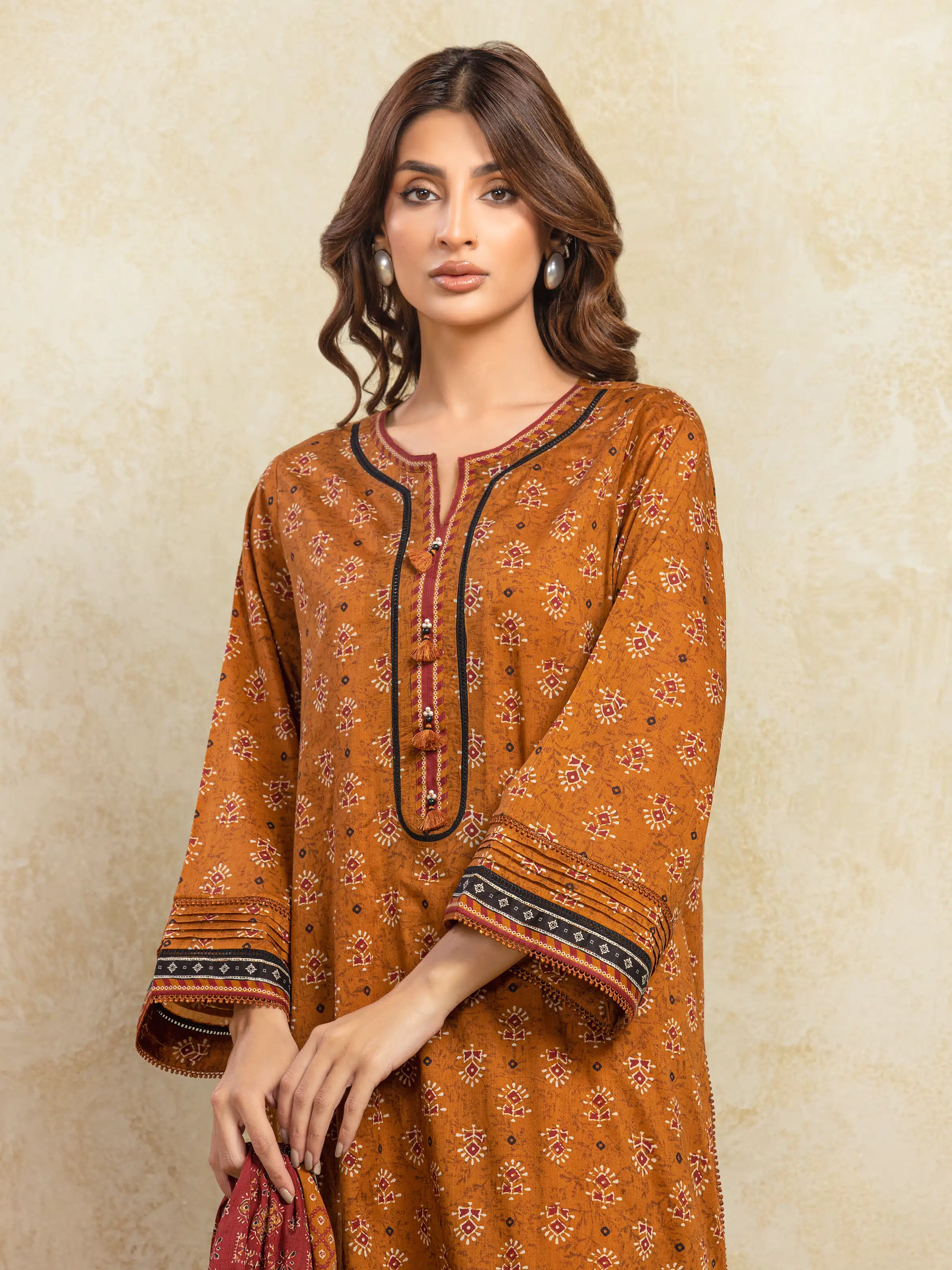 Unstitched Printed Khaddar Suit - EWU5A3-35953-3P - Image 2