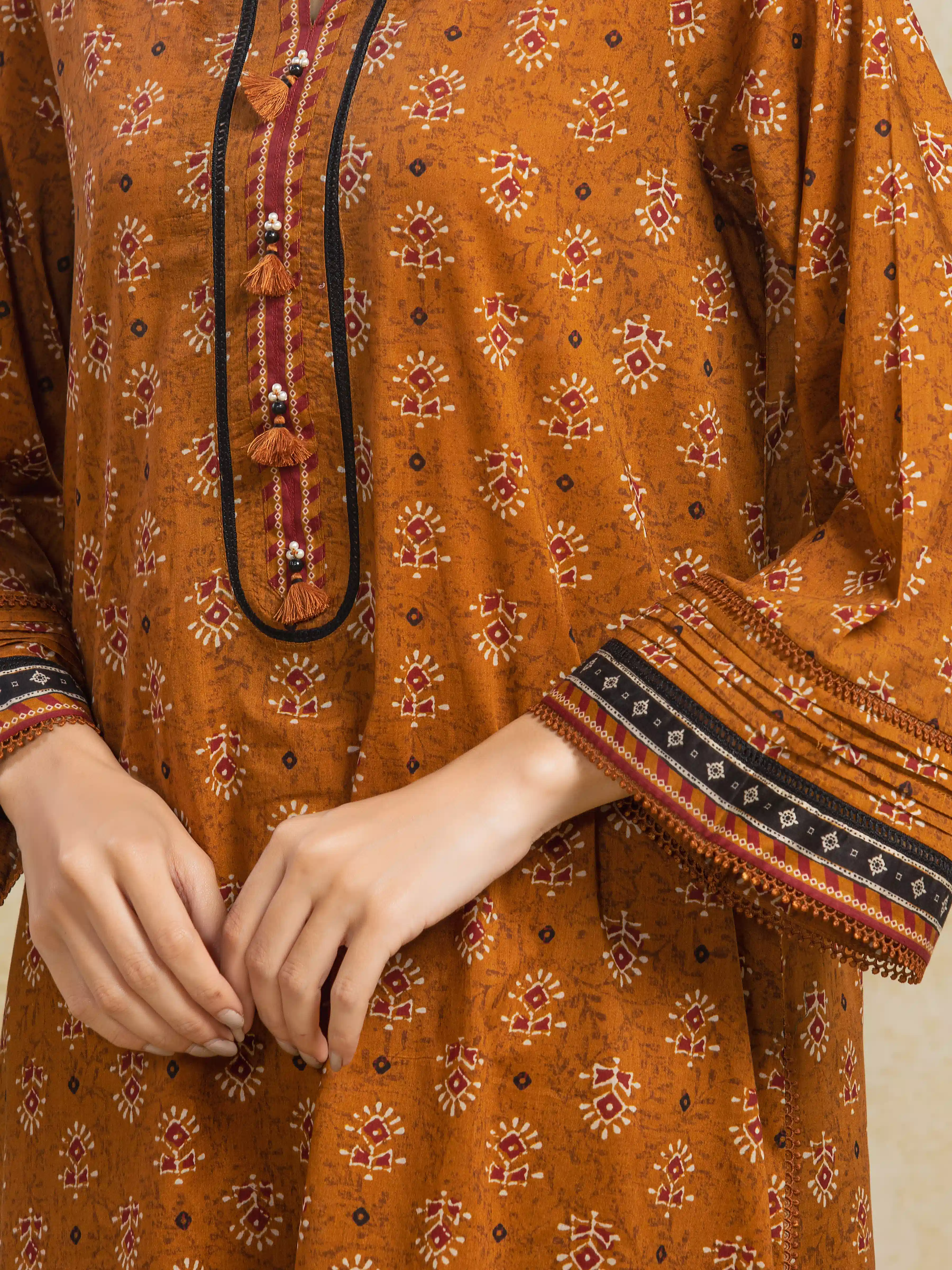 Unstitched Printed Khaddar Suit - EWU5A3-35953-3P - Image 3