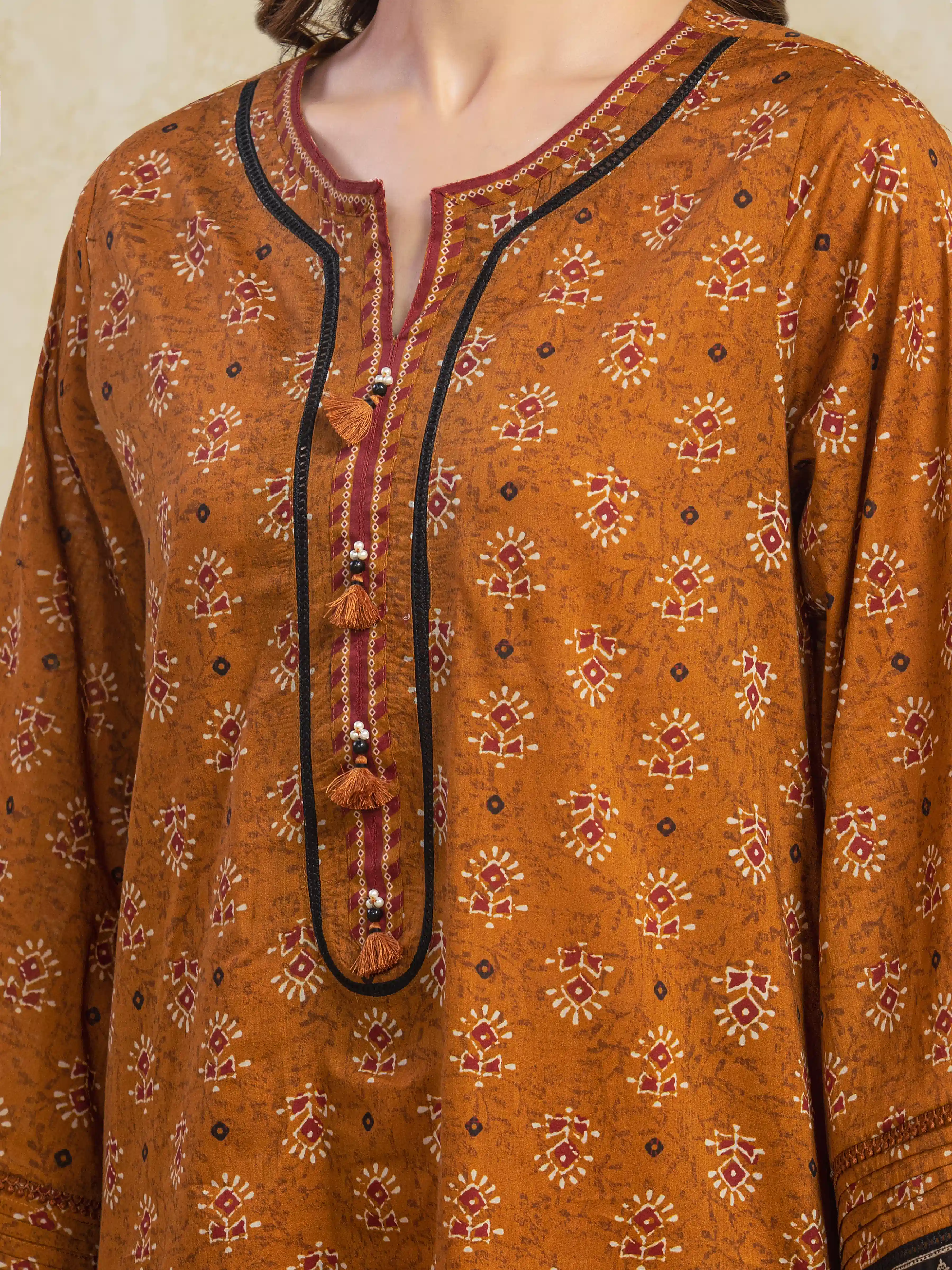 Unstitched Printed Khaddar Suit - EWU5A3-35953-3P - Image 4