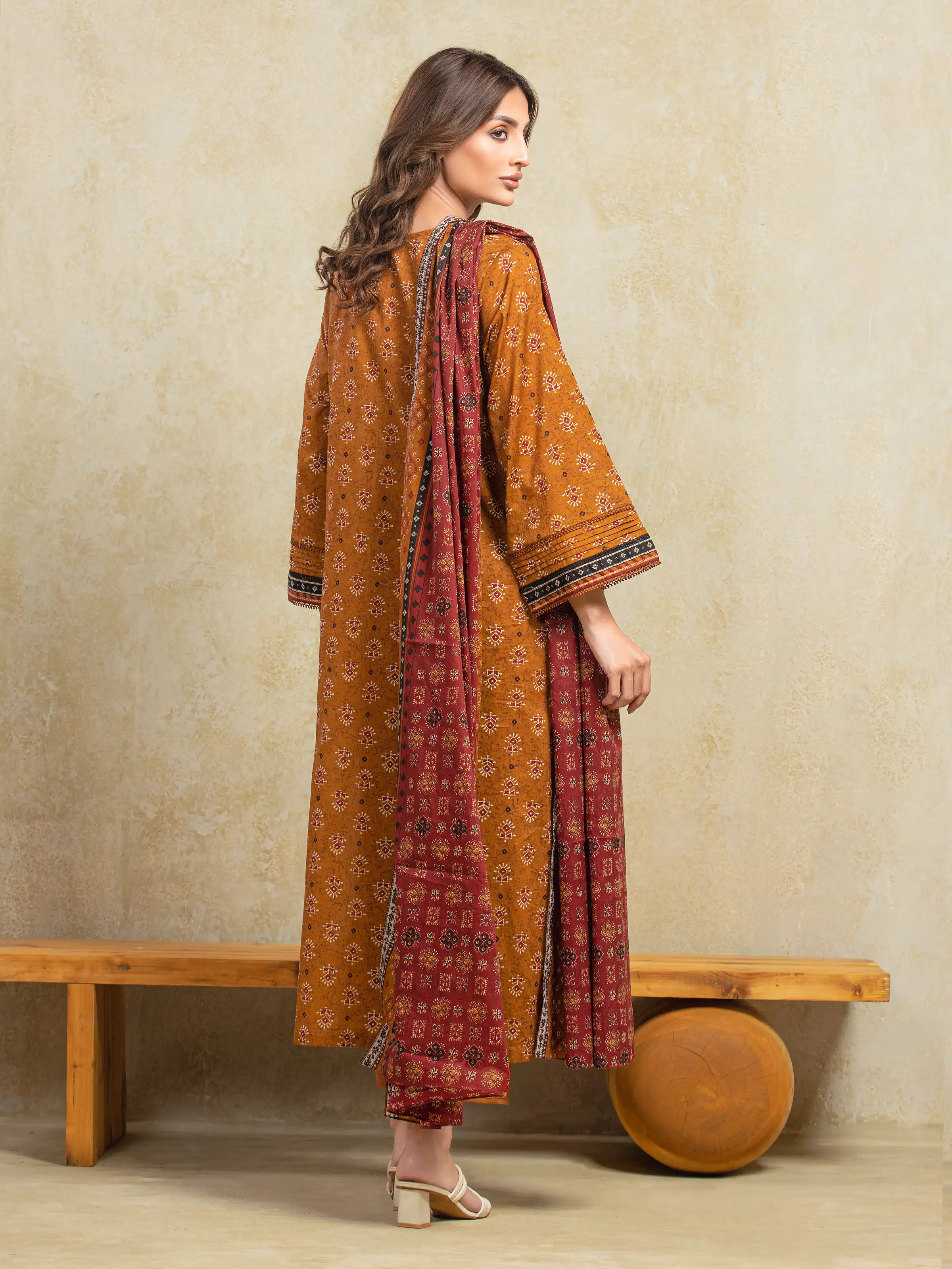 Unstitched Printed Khaddar Suit - EWU5A3-35953-3P - Image 6