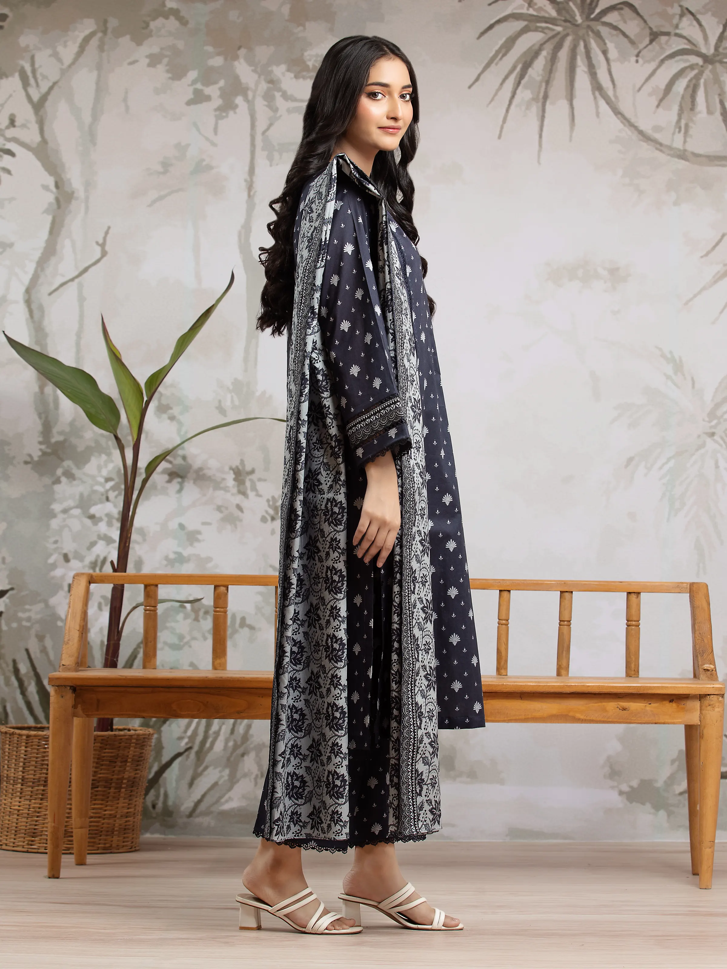 Unstitched Printed Khaddar Suit - EWU24A3-29595-3P - Image 2
