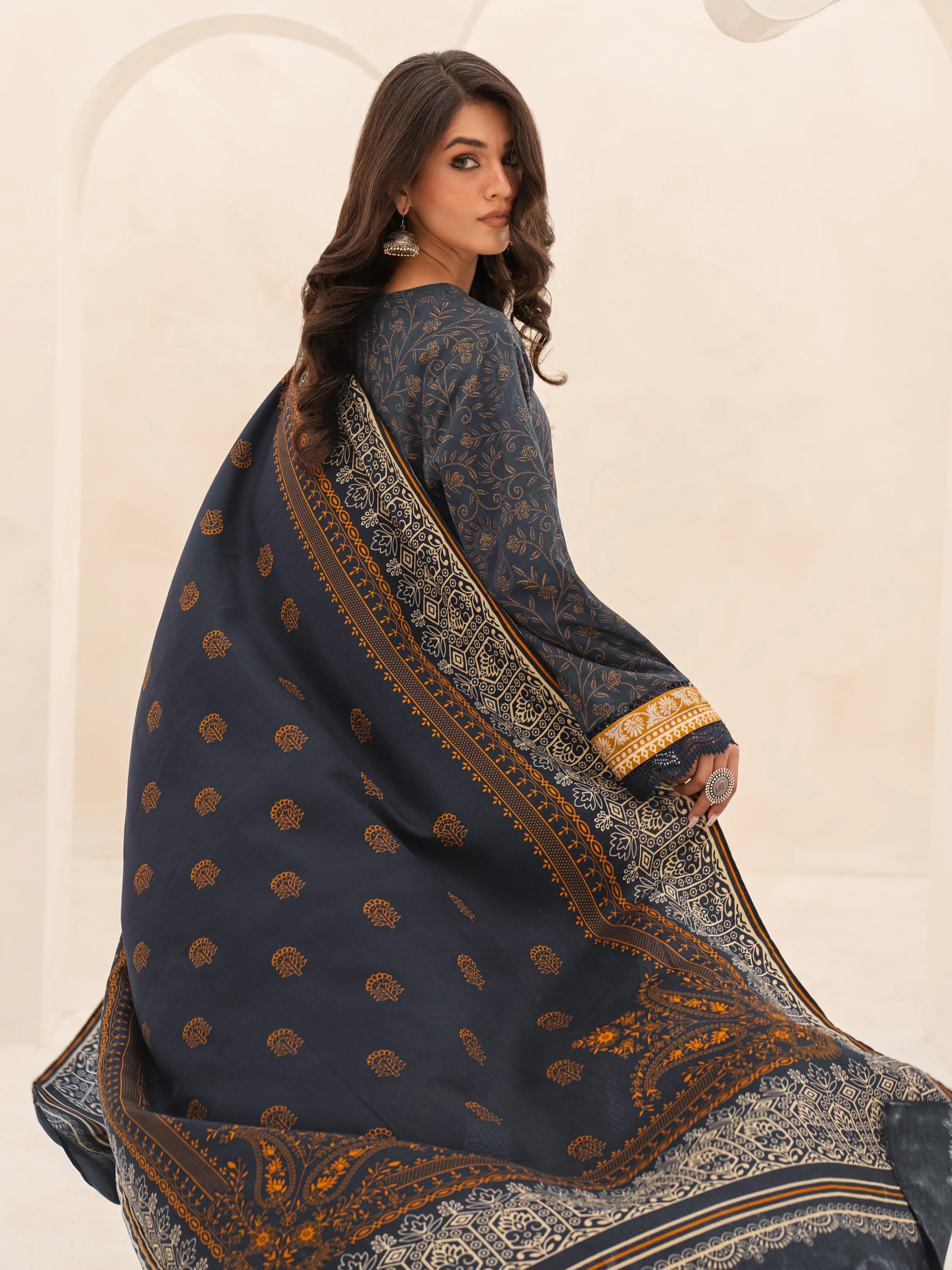 Unstitched Printed Khaddar Suit - EWU24M3-084 - Image 6