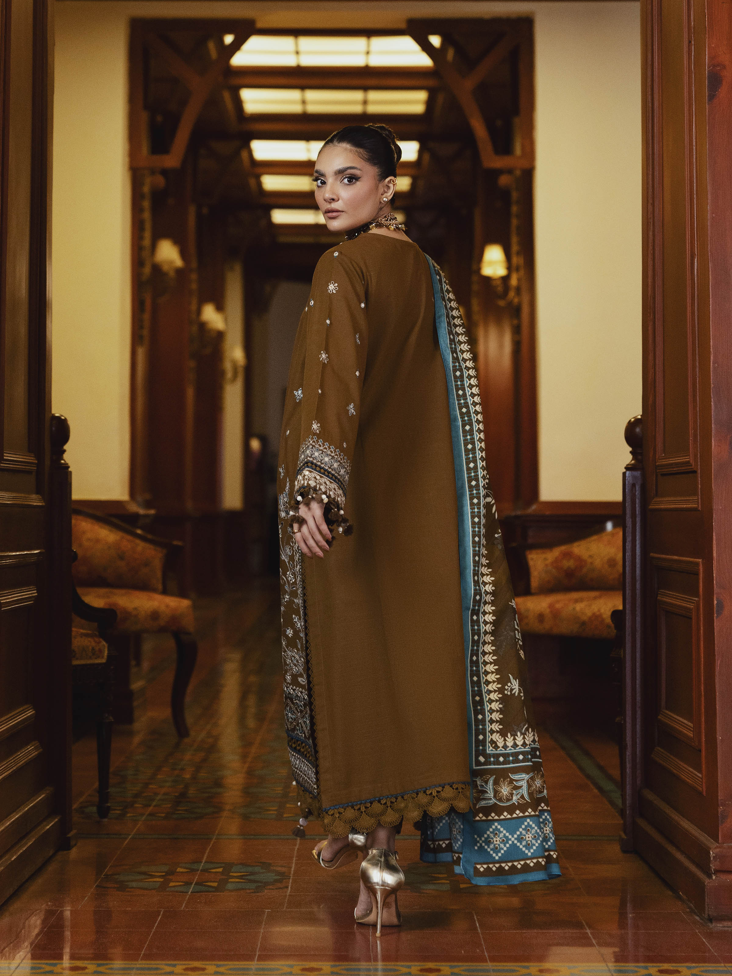Unstitched Embroidered Khaddar Suit - EWU5V11-32002-3P - Image 6