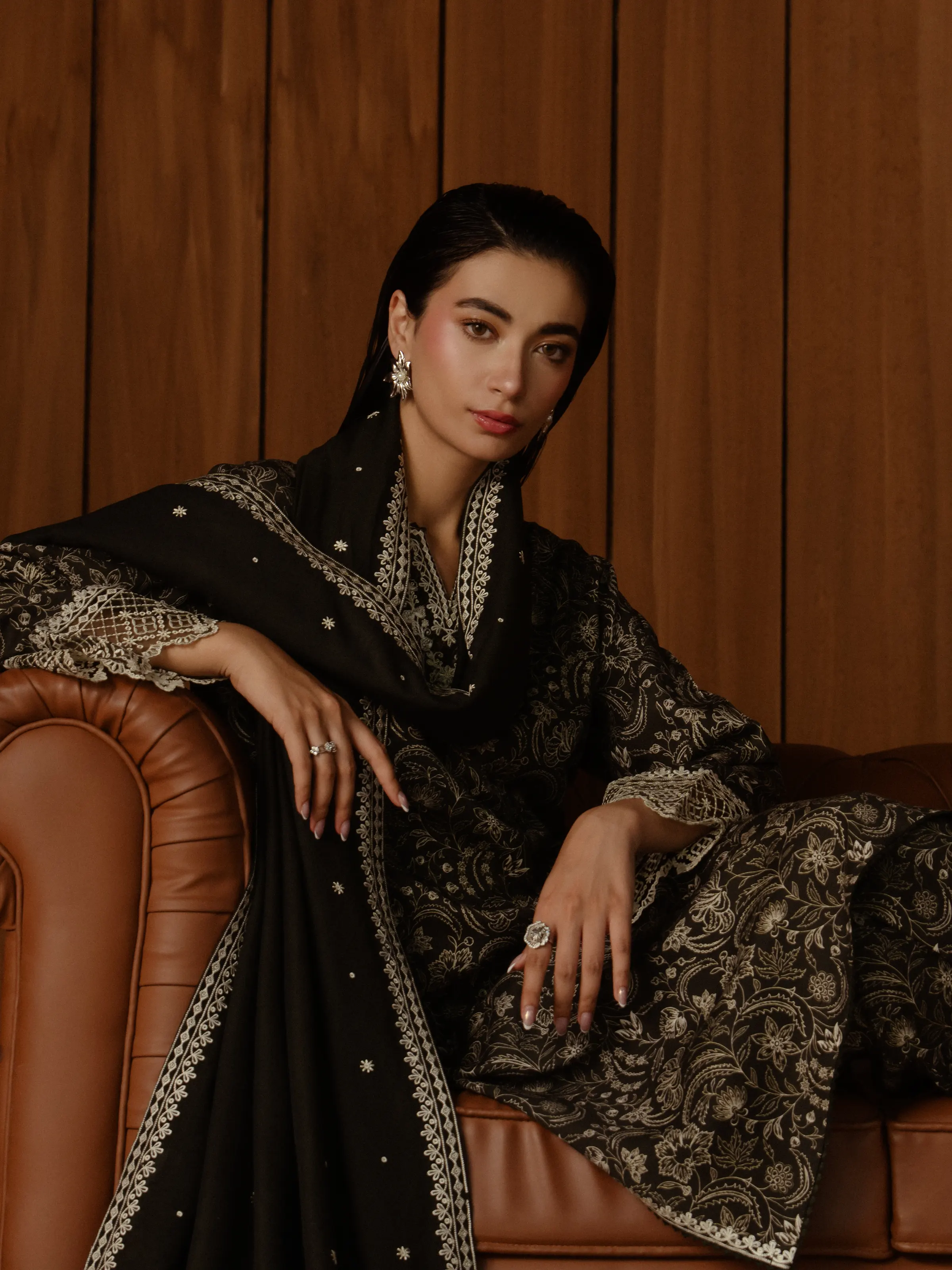 Unstitched Embroidered Marina Twill Suit - EWU24V14-30185-3P - Image 3