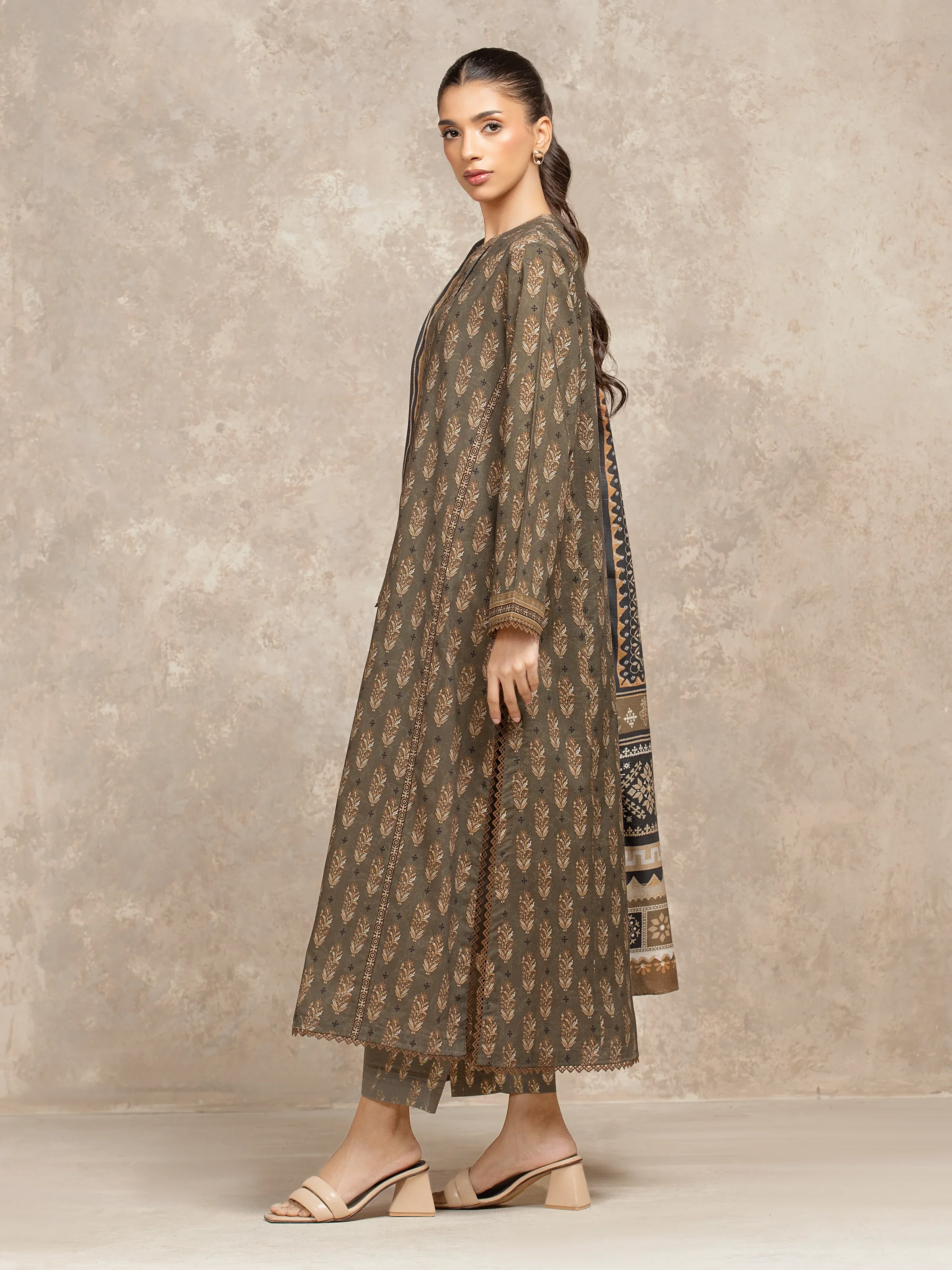 Unstitched Printed Khaddar Suit - EWU5M3-005-3P - Image 5