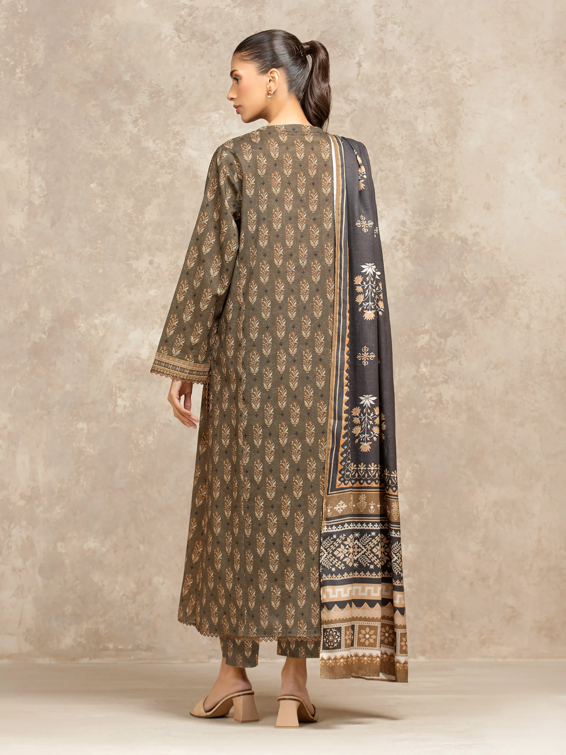 Unstitched Printed Khaddar Suit - EWU5M3-005-3P - Image 6