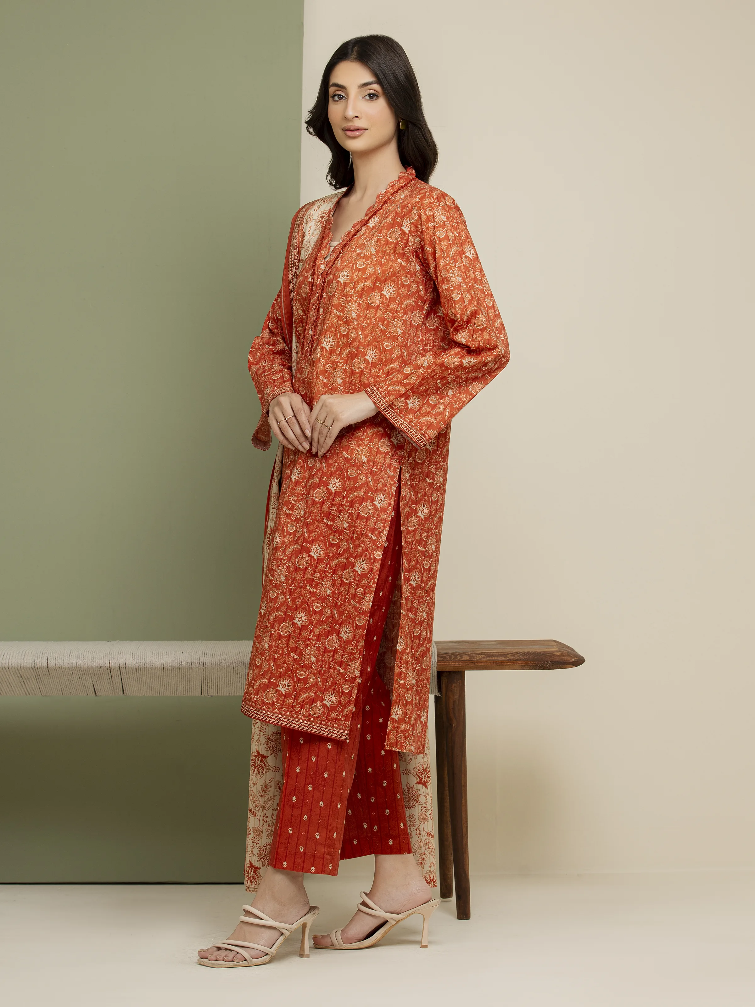 Unstitched Printed Lawn Suit - EWU5A1-35041-3P - Image 3