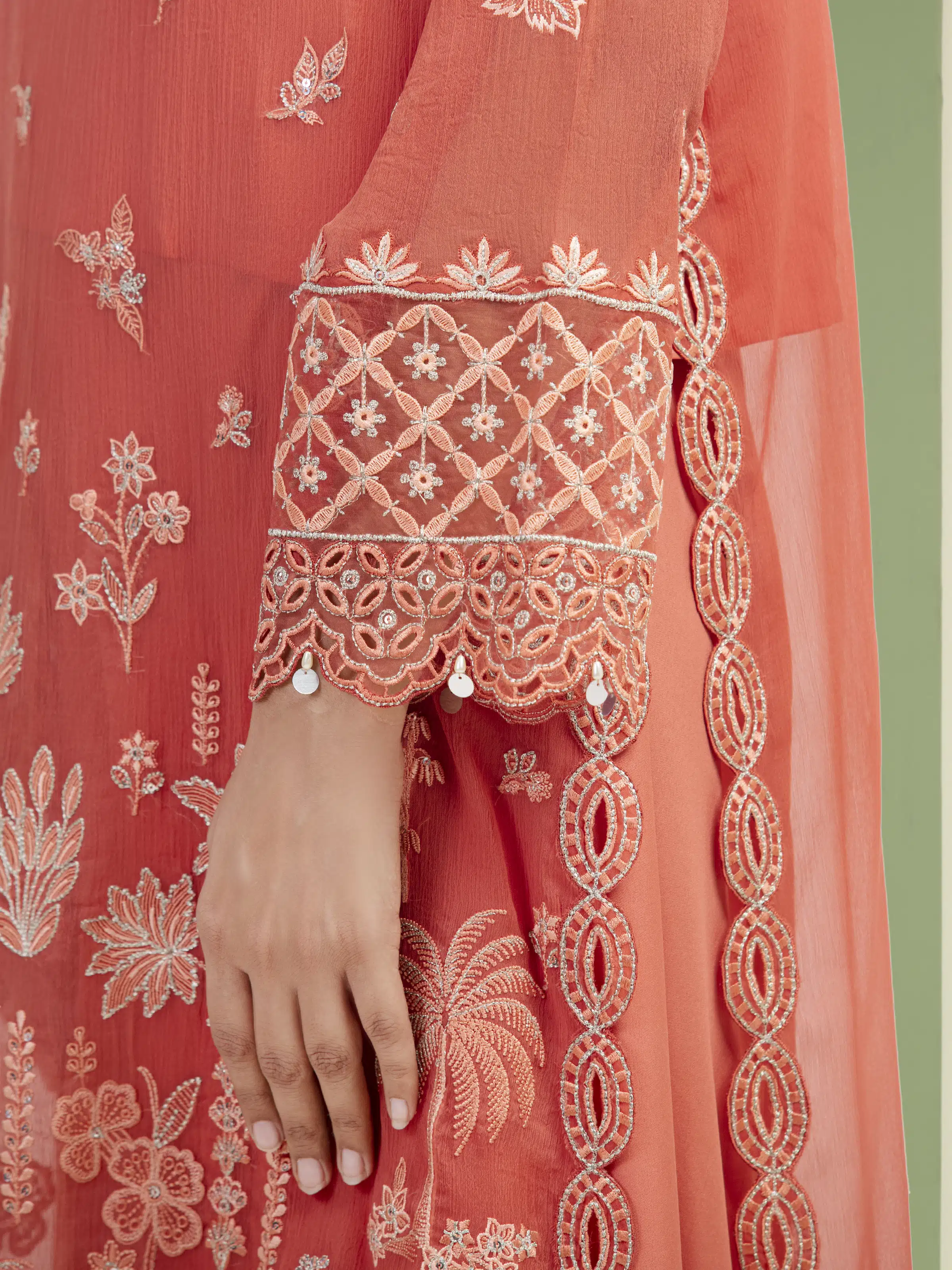 Unstitched Embroidered Chiffon Suit - EWU5V5-31308-3P - Image 3