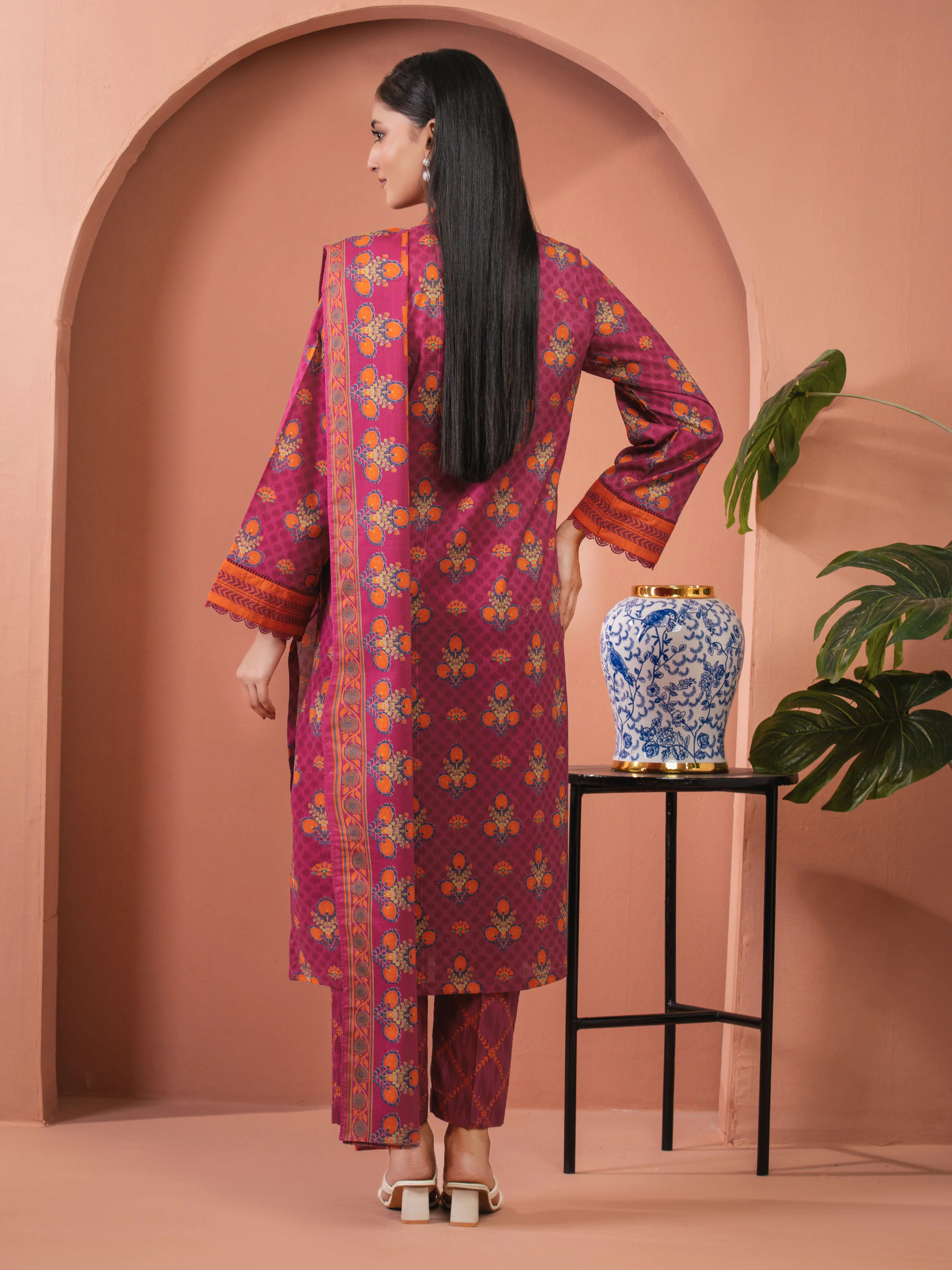 Unstitched Printed Lawn Suit - EWU5A1-35665-3P - Image 6
