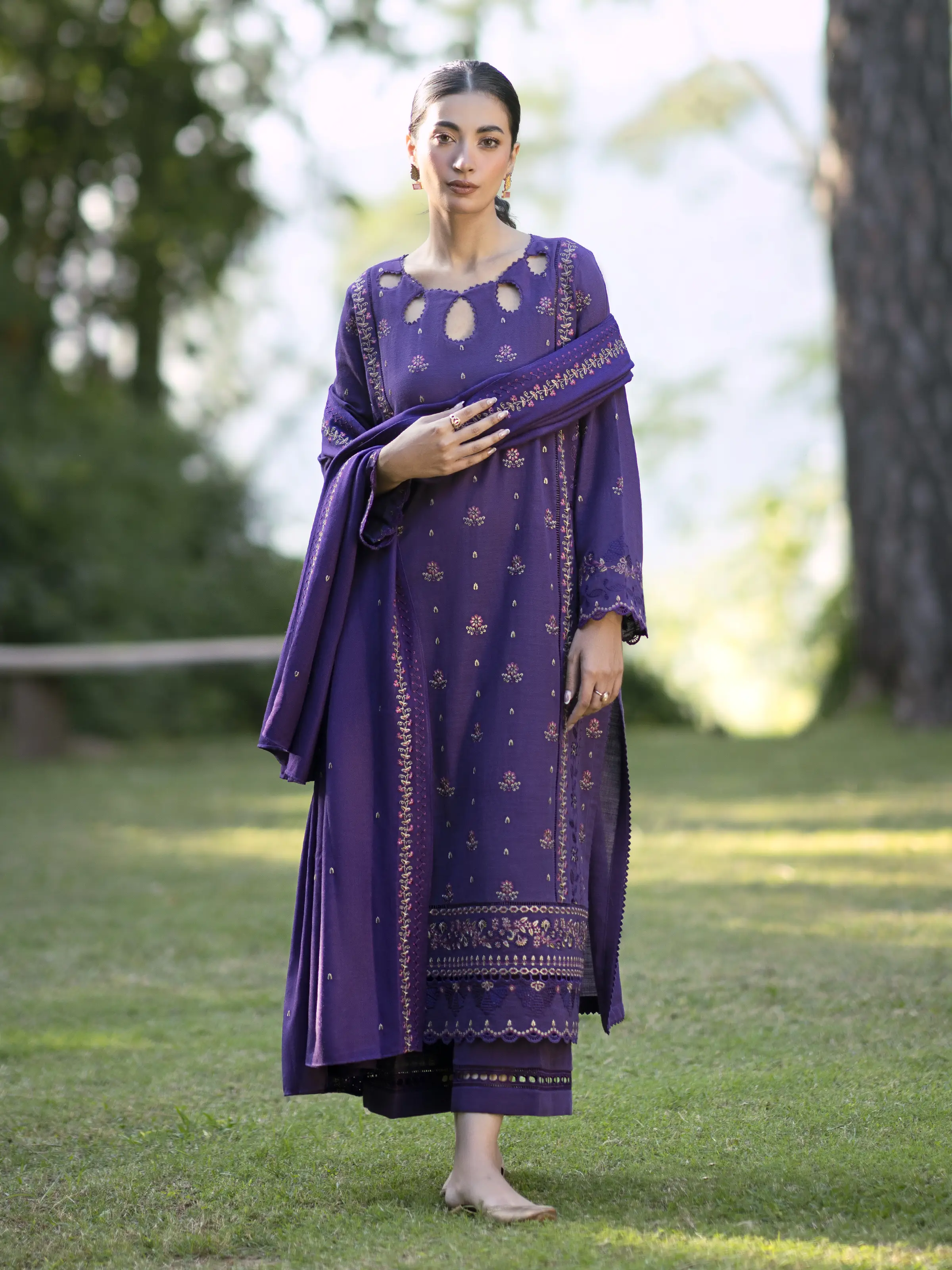 Unstitched Embroidered Marina Twill Shirt Dupatta - EWU24V14-30351SD - Image 2