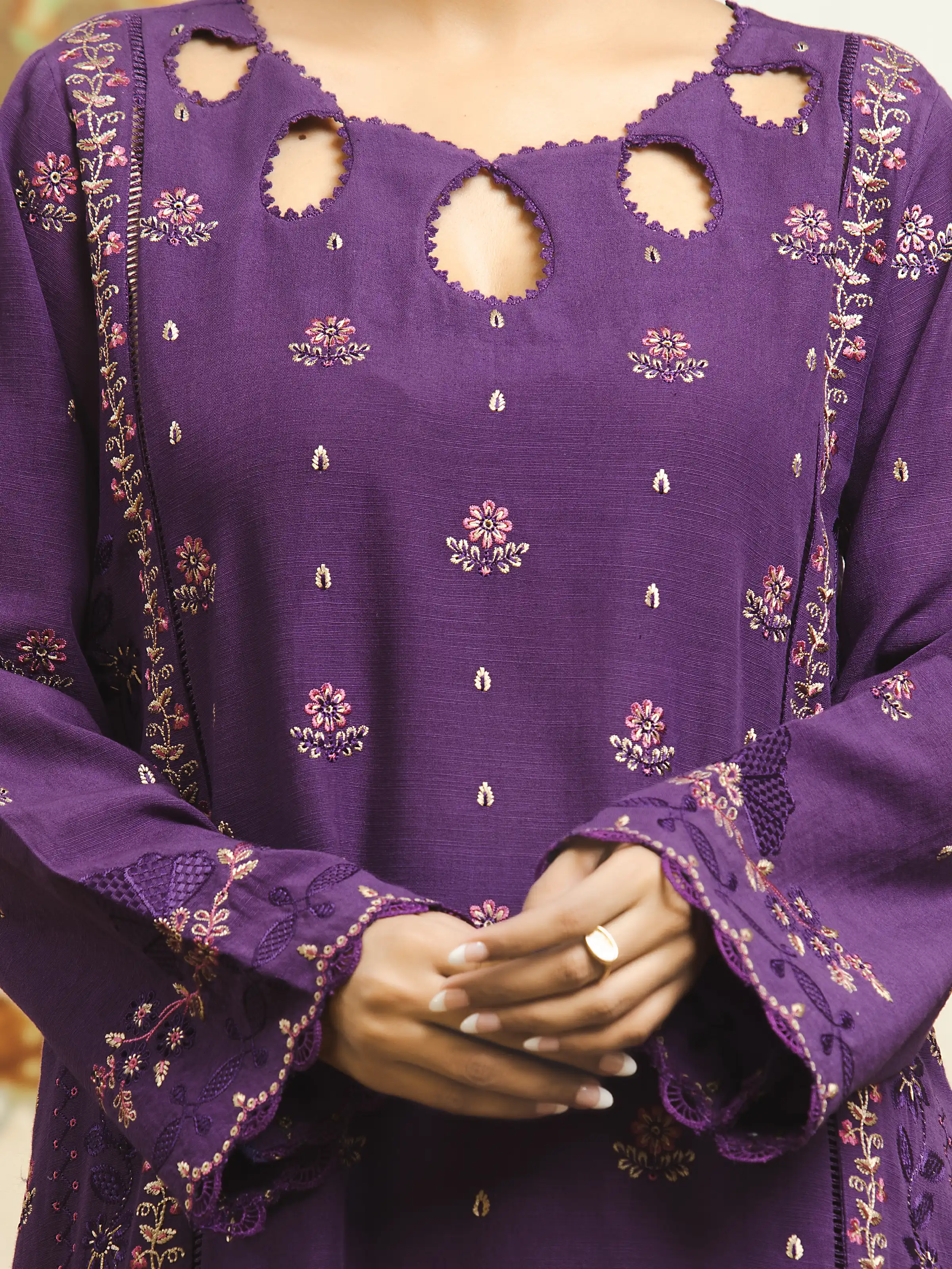 Unstitched Embroidered Marina Twill Shirt Dupatta - EWU24V14-30351SD - Image 4