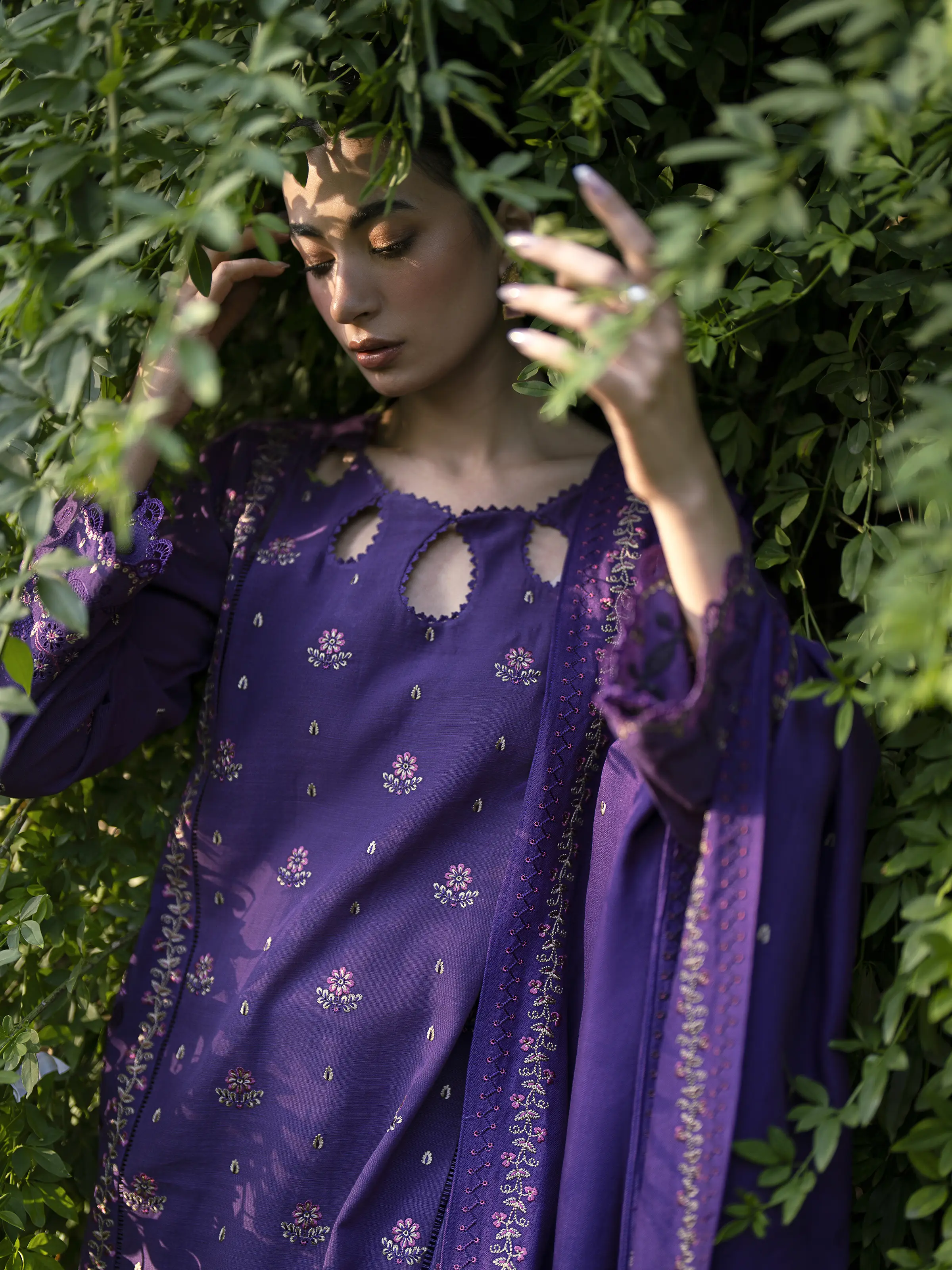 Unstitched Embroidered Marina Twill Shirt Dupatta - EWU24V14-30351SD - Image 6