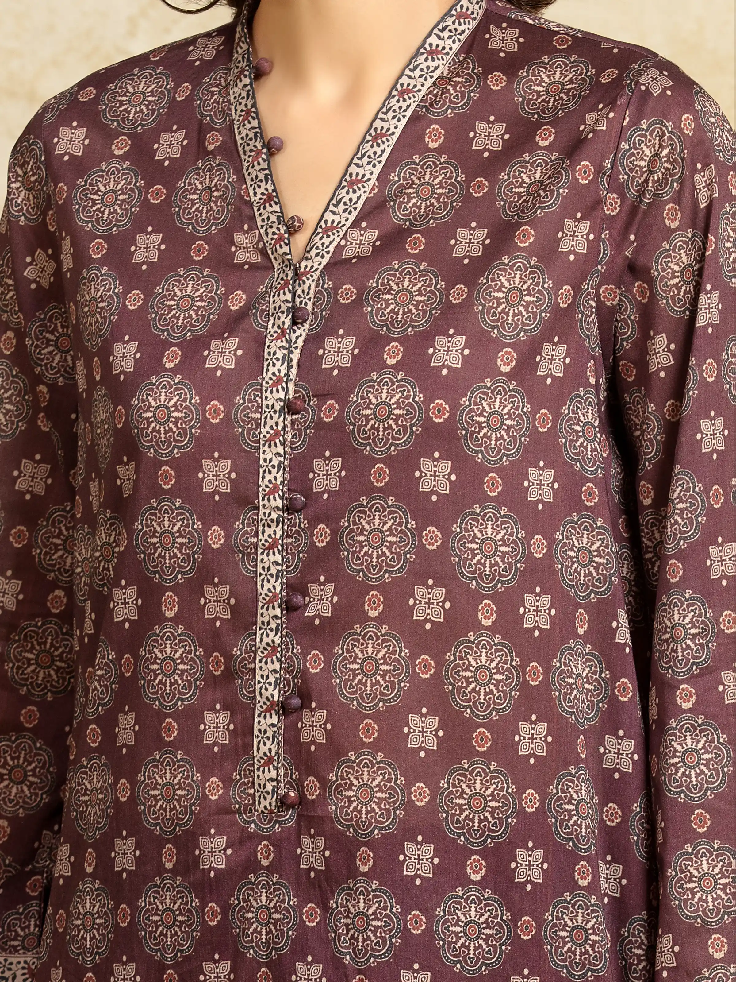 Unstitched Printed Khaddar Suit - EWU5A3-35939-3P - Image 4