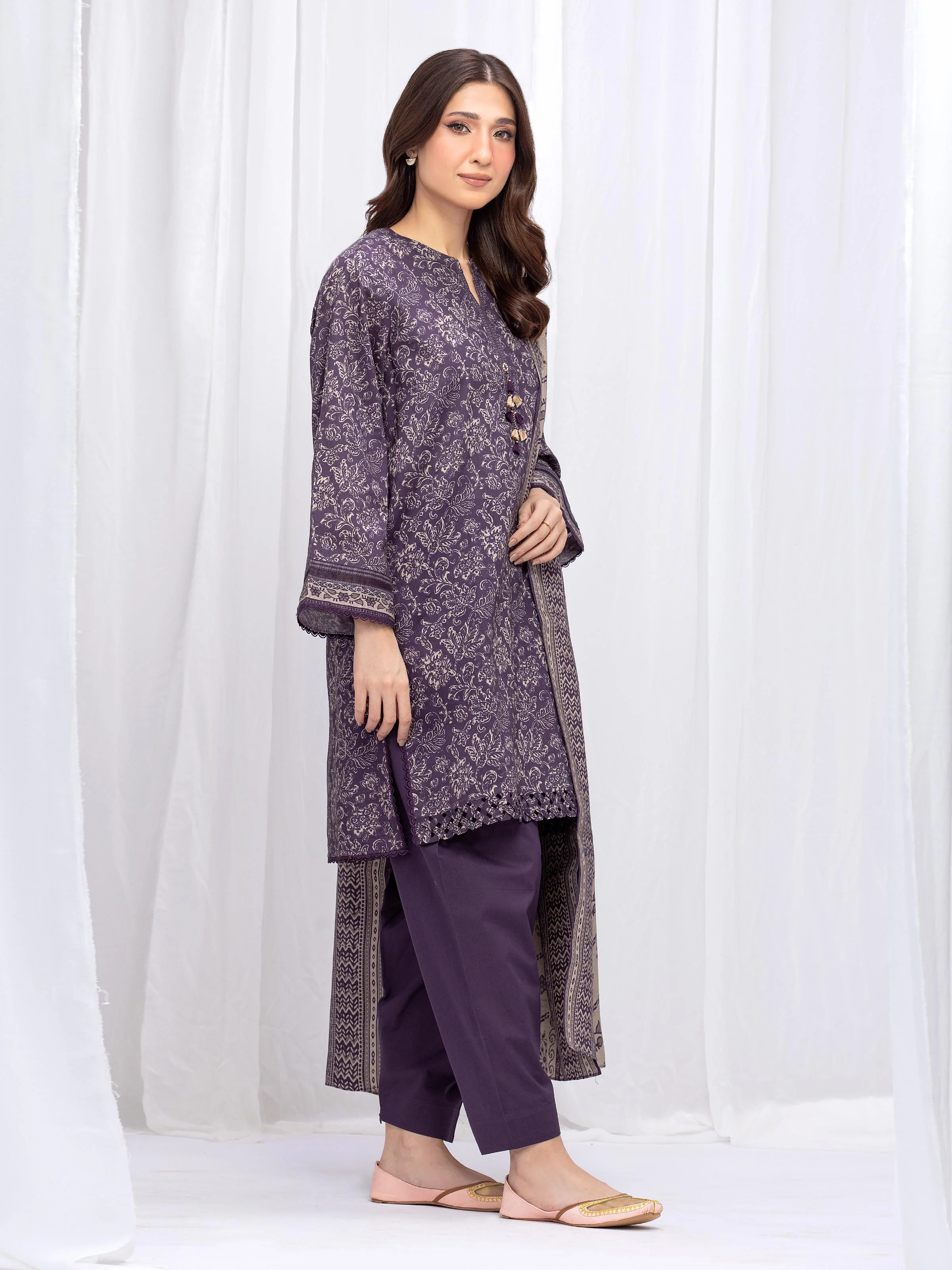 Unstitched Printed Khaddar Suit - EWU5A3-36004-3P - Image 5