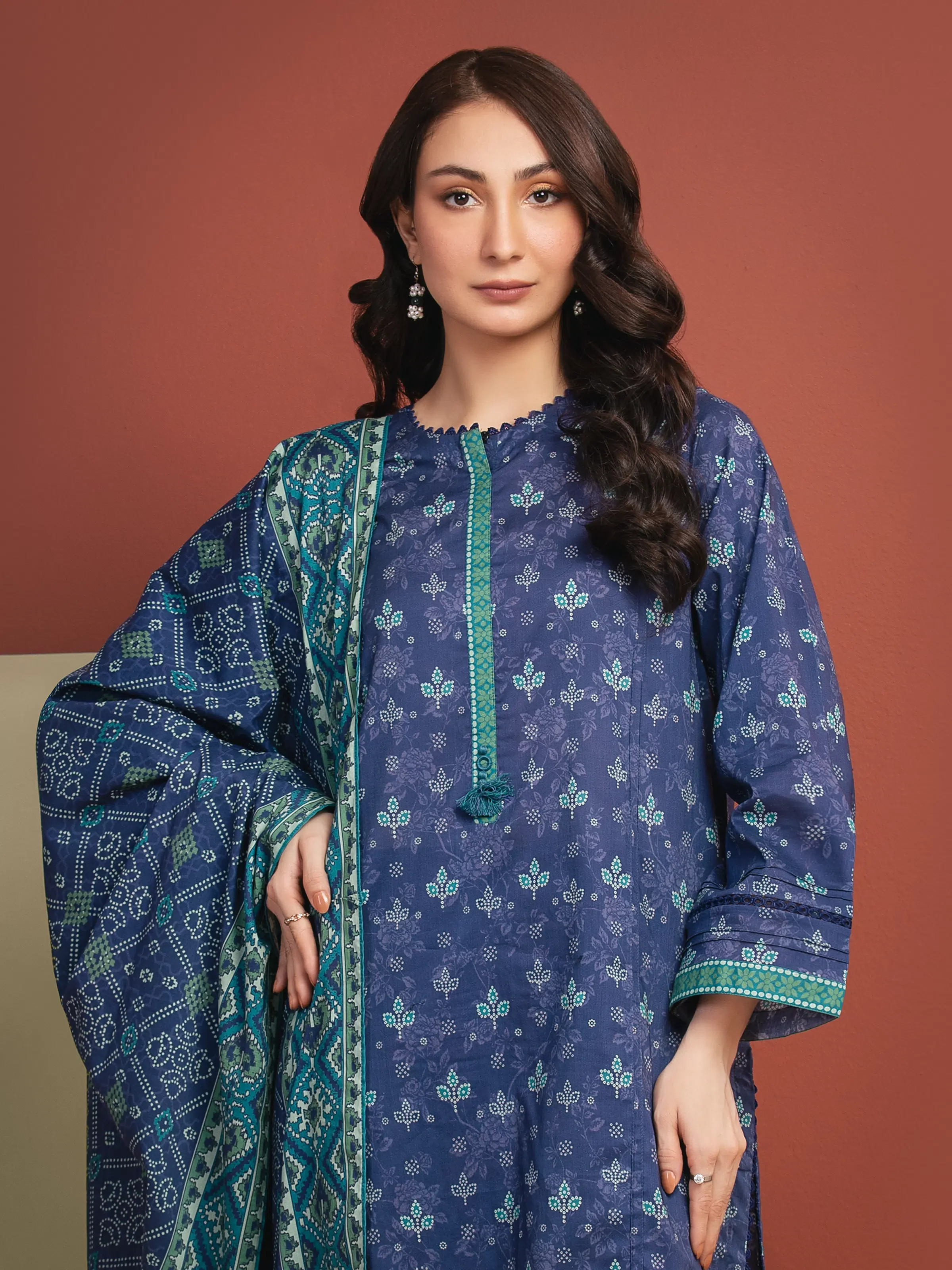 Unstitched Printed Lawn Suit - EWU5A1-35321-3P - Image 2