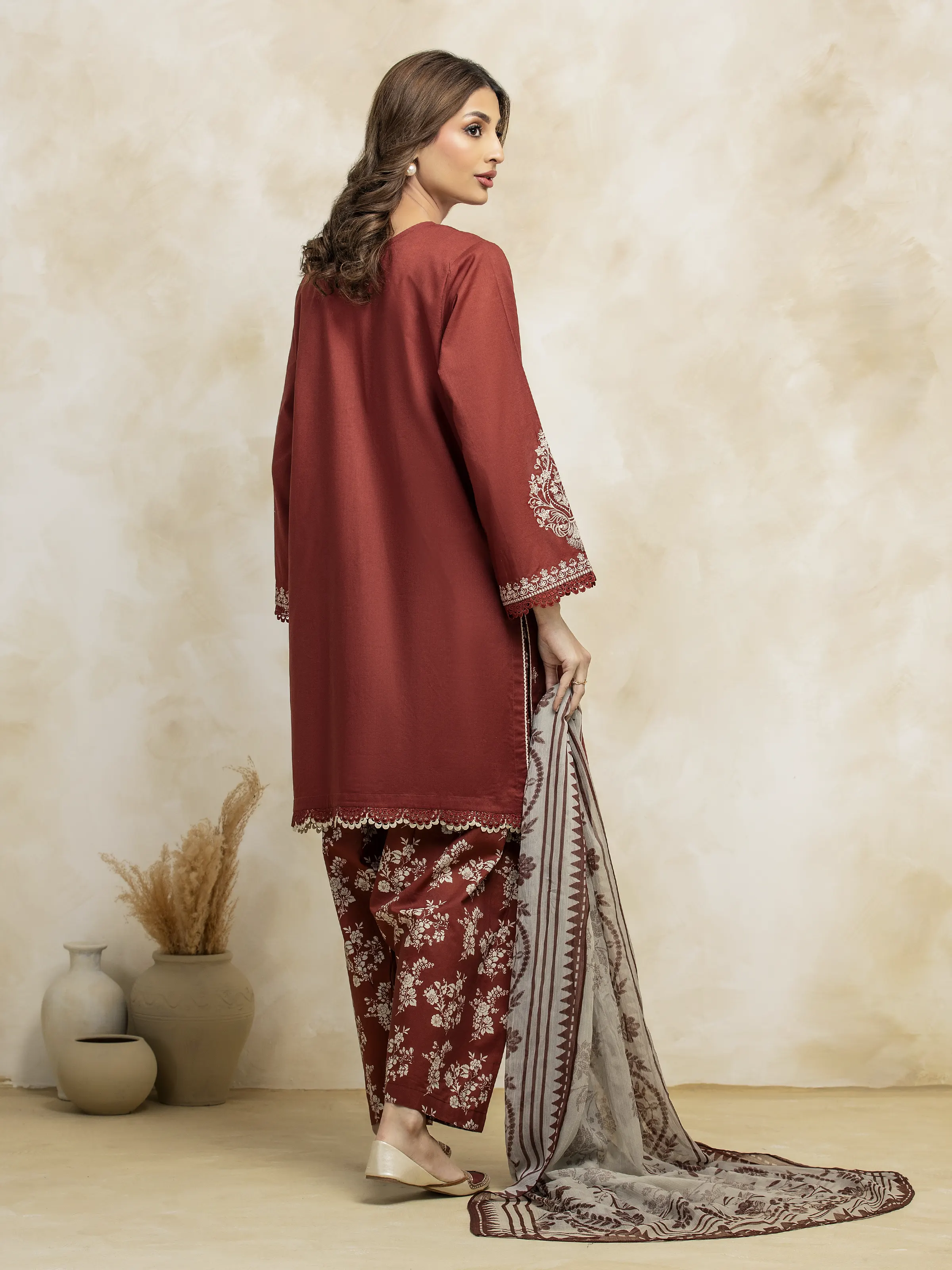 Unstitched Embroidered Cambric Suit - EWU5V2-31037-3P - Image 2