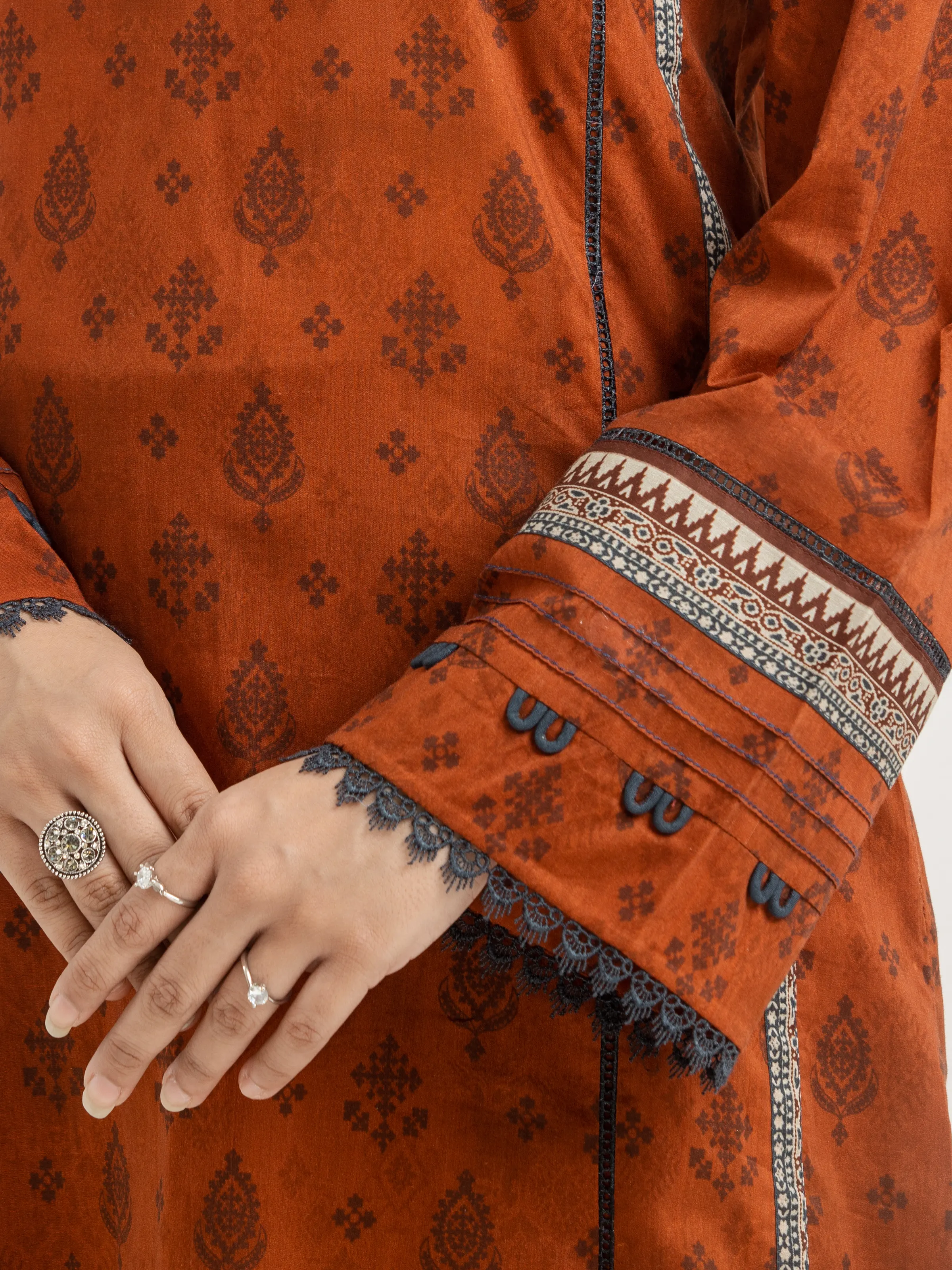 Unstitched Printed Khaddar Suit - EWU24M2-195-3P - Image 4