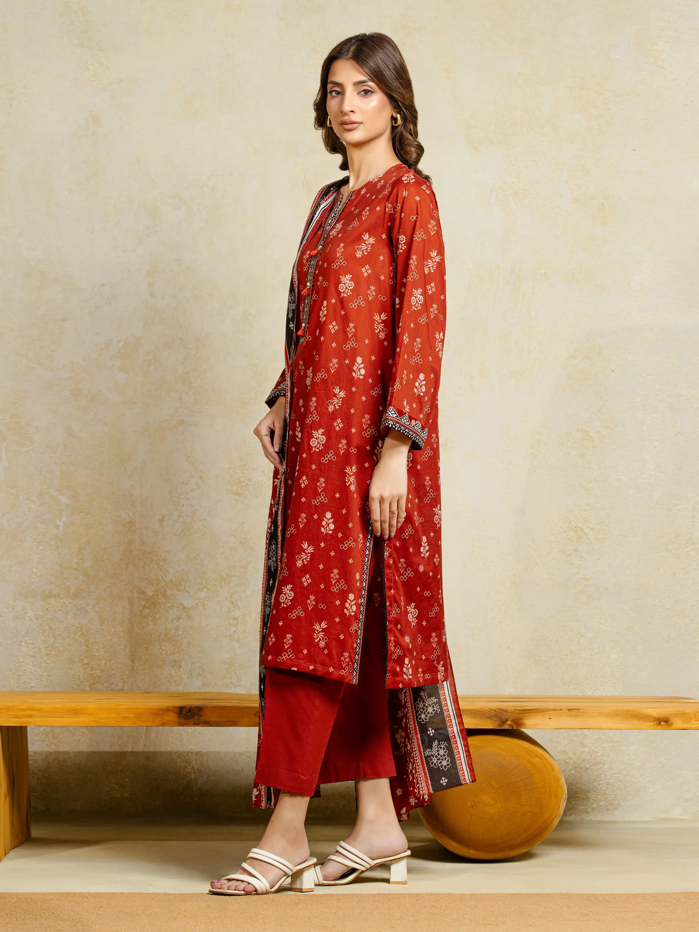 Unstitched Printed Khaddar Suit - EWU5A3-35935-3P - Image 4