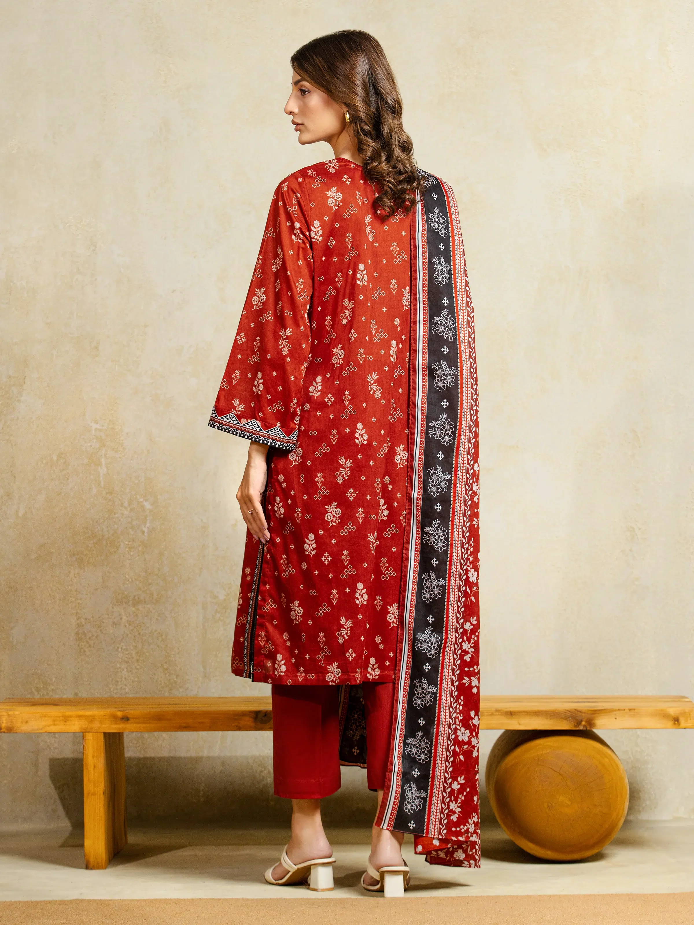 Unstitched Printed Khaddar Suit - EWU5A3-35935-3P - Image 5