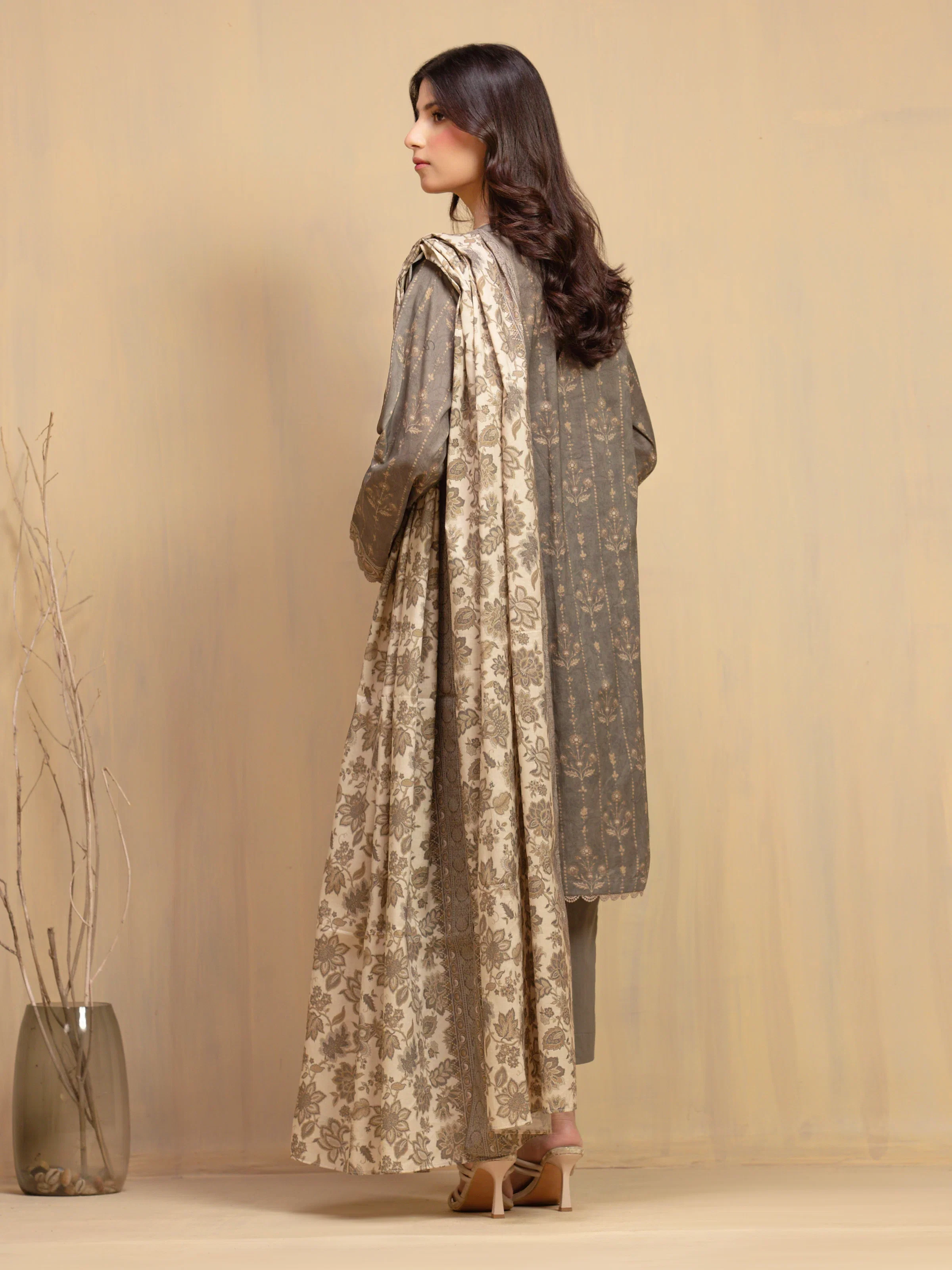 Unstitched Printed Khaddar Suit - EWU5A3-36008-3P - Image 6