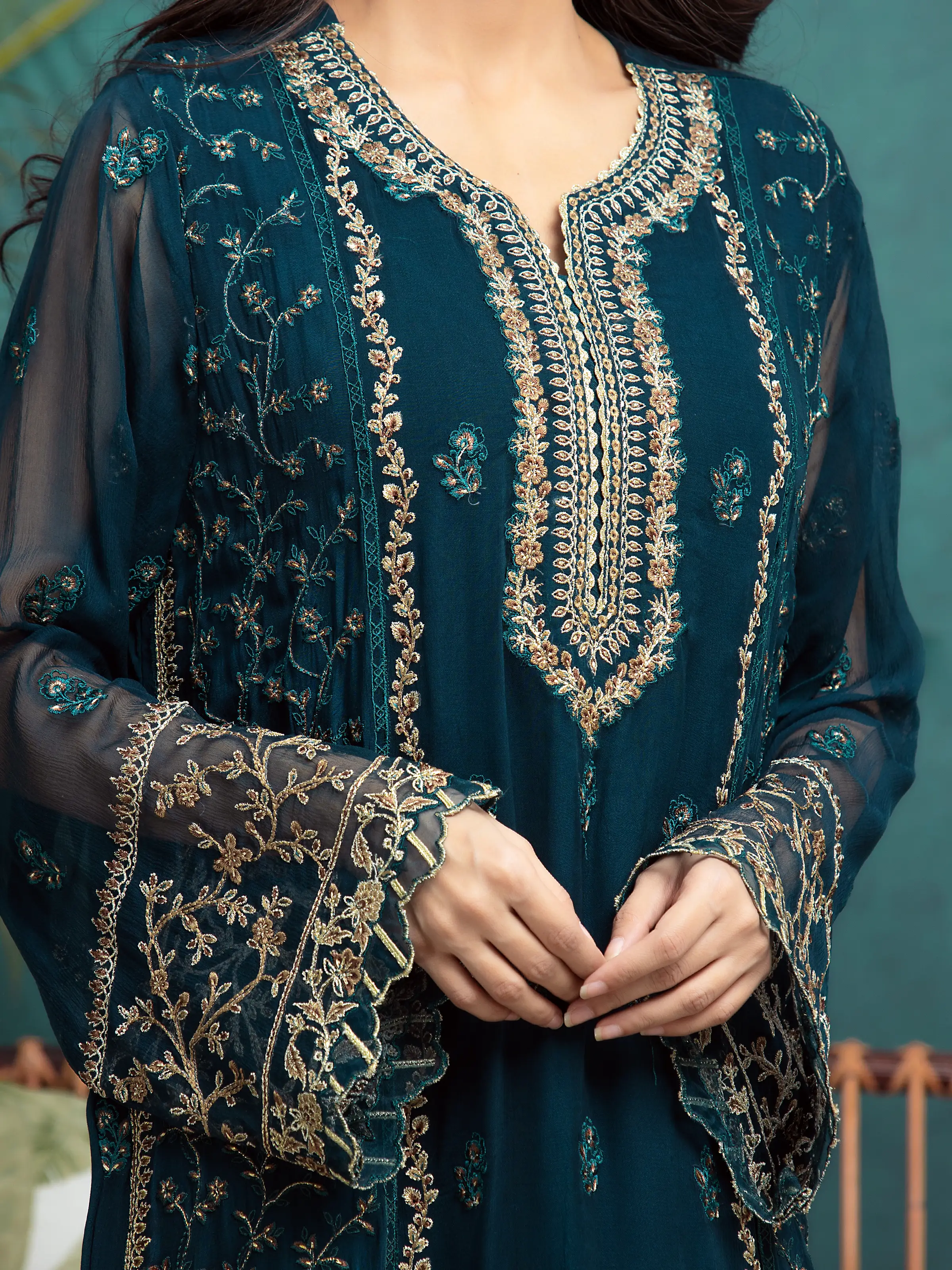 Unstitched Embroidered Chiffon Suit - EWU24V5-30322-3P - Image 4