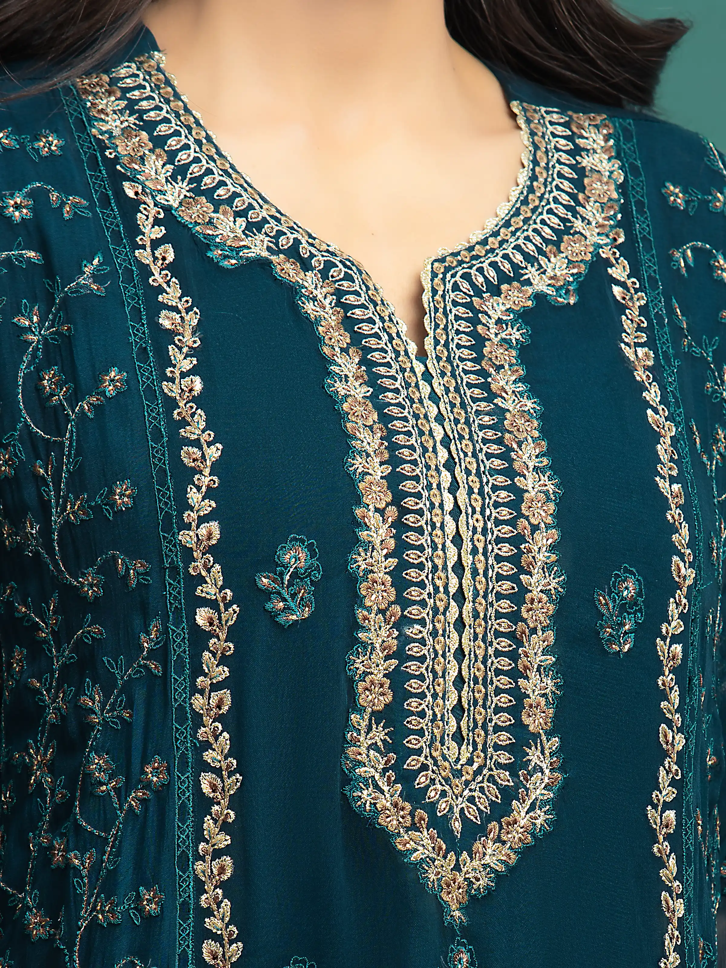 Unstitched Embroidered Chiffon Suit - EWU24V5-30322-3P - Image 5