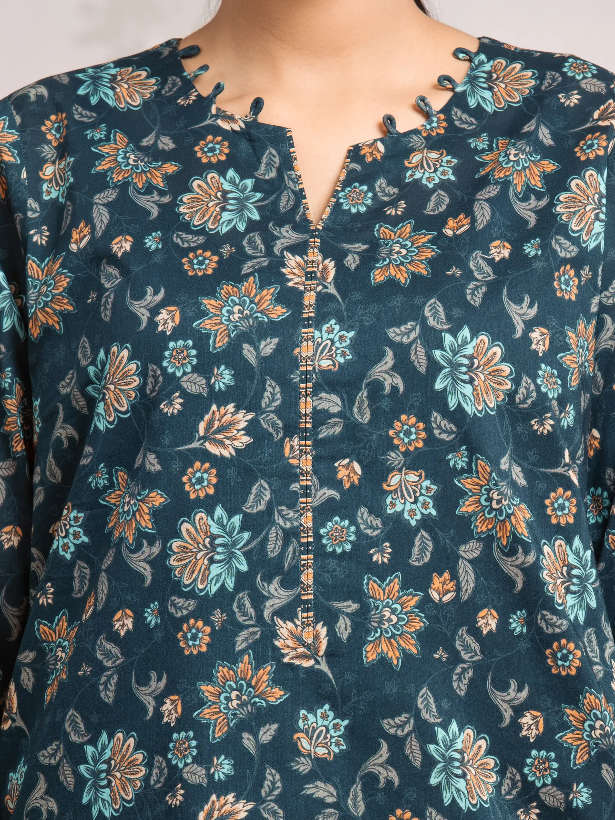 Unstitched Printed Khaddar Suit - EWU24A3-29594-3P - Image 4