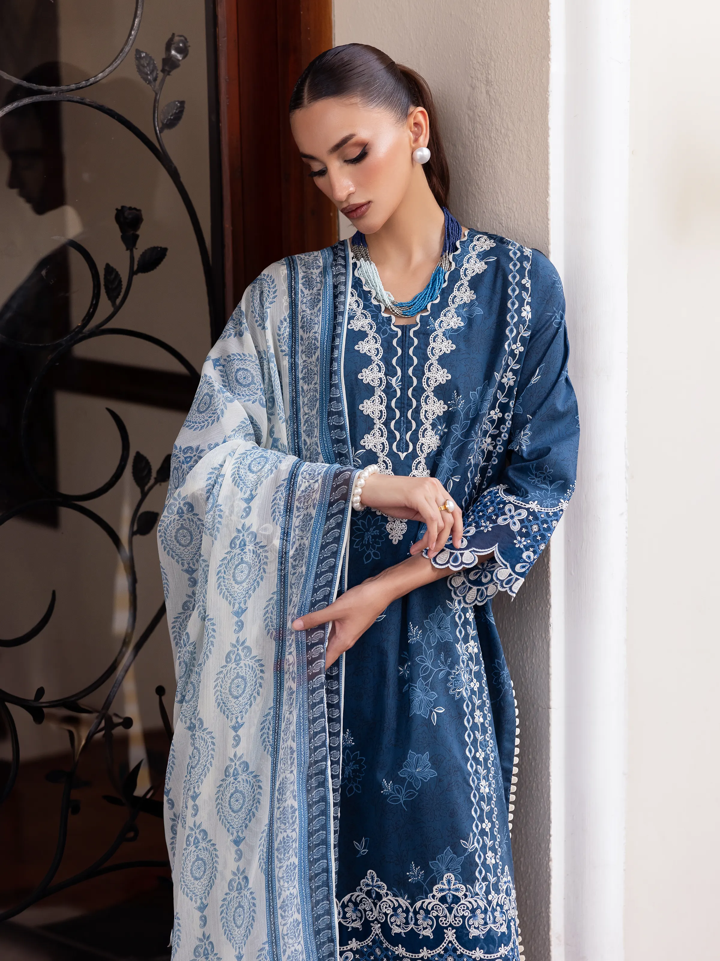 Unstitched Embroidered Lawn Suit - EWU5V1-31401-3P - Image 2