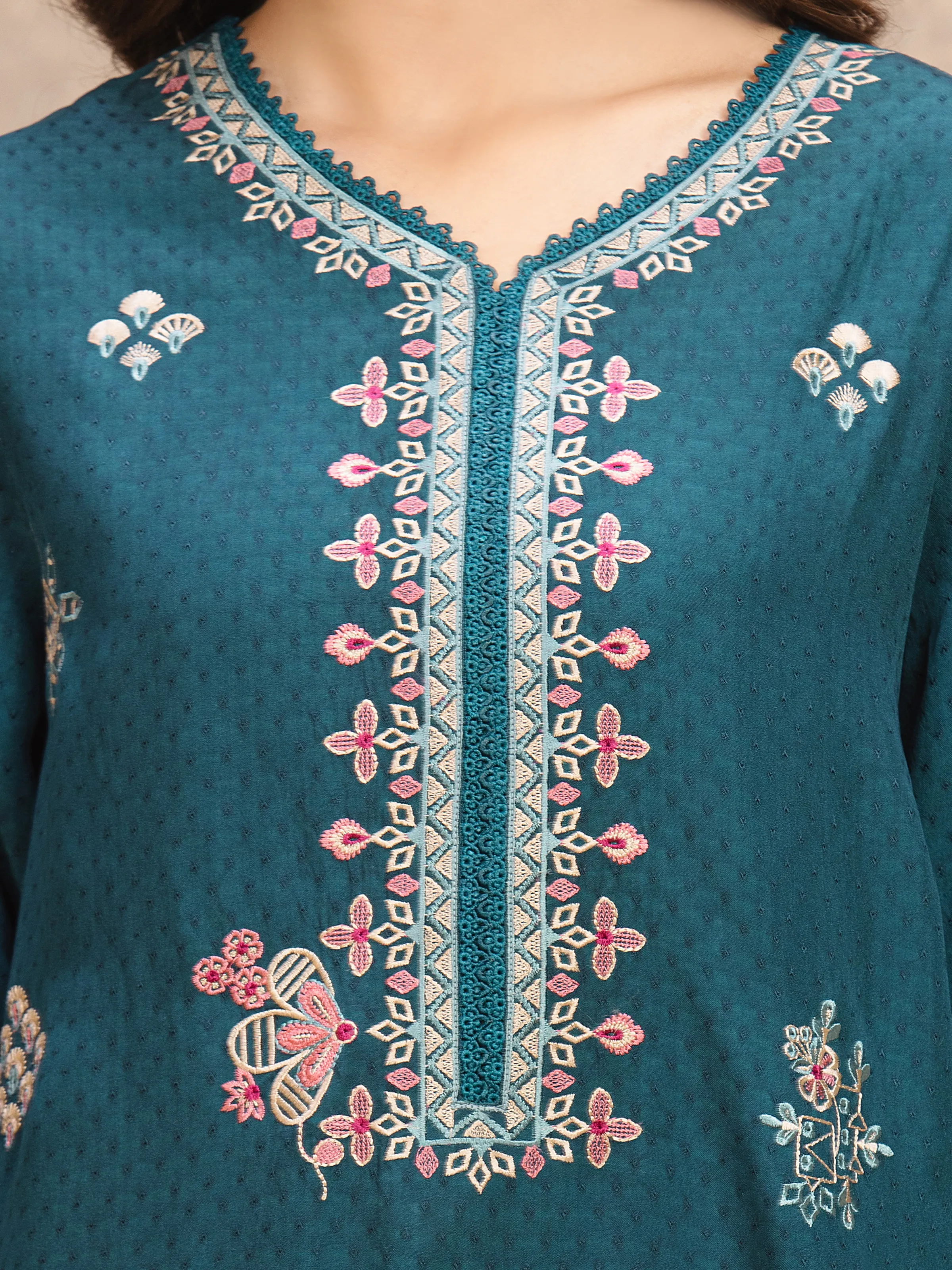Unstitched Embroidered Viscose Suit - EWU5V19-32027-3P - Image 3