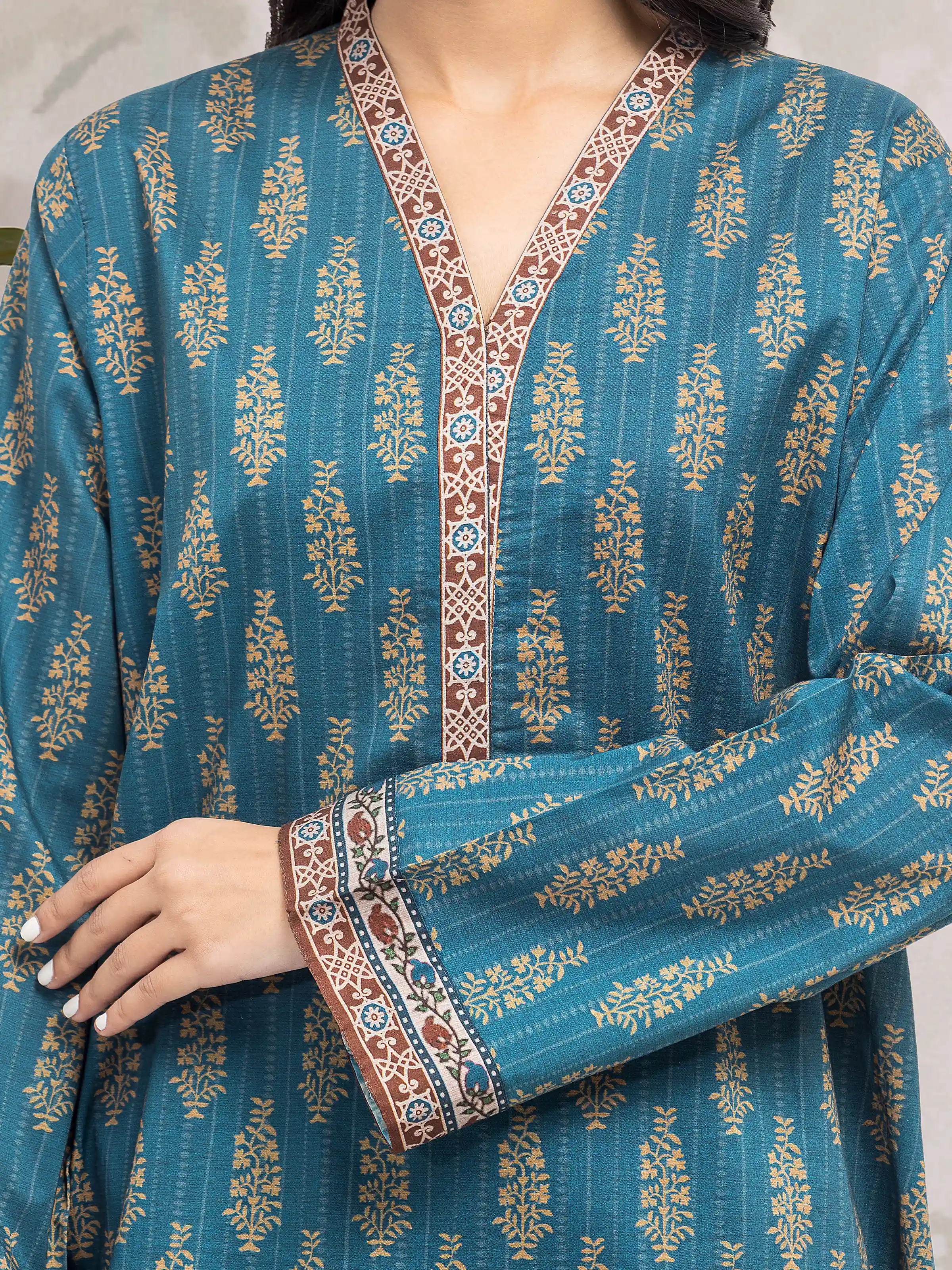 Unstitched Printed Khaddar Suit - EWU24M3-094-3P - Image 3