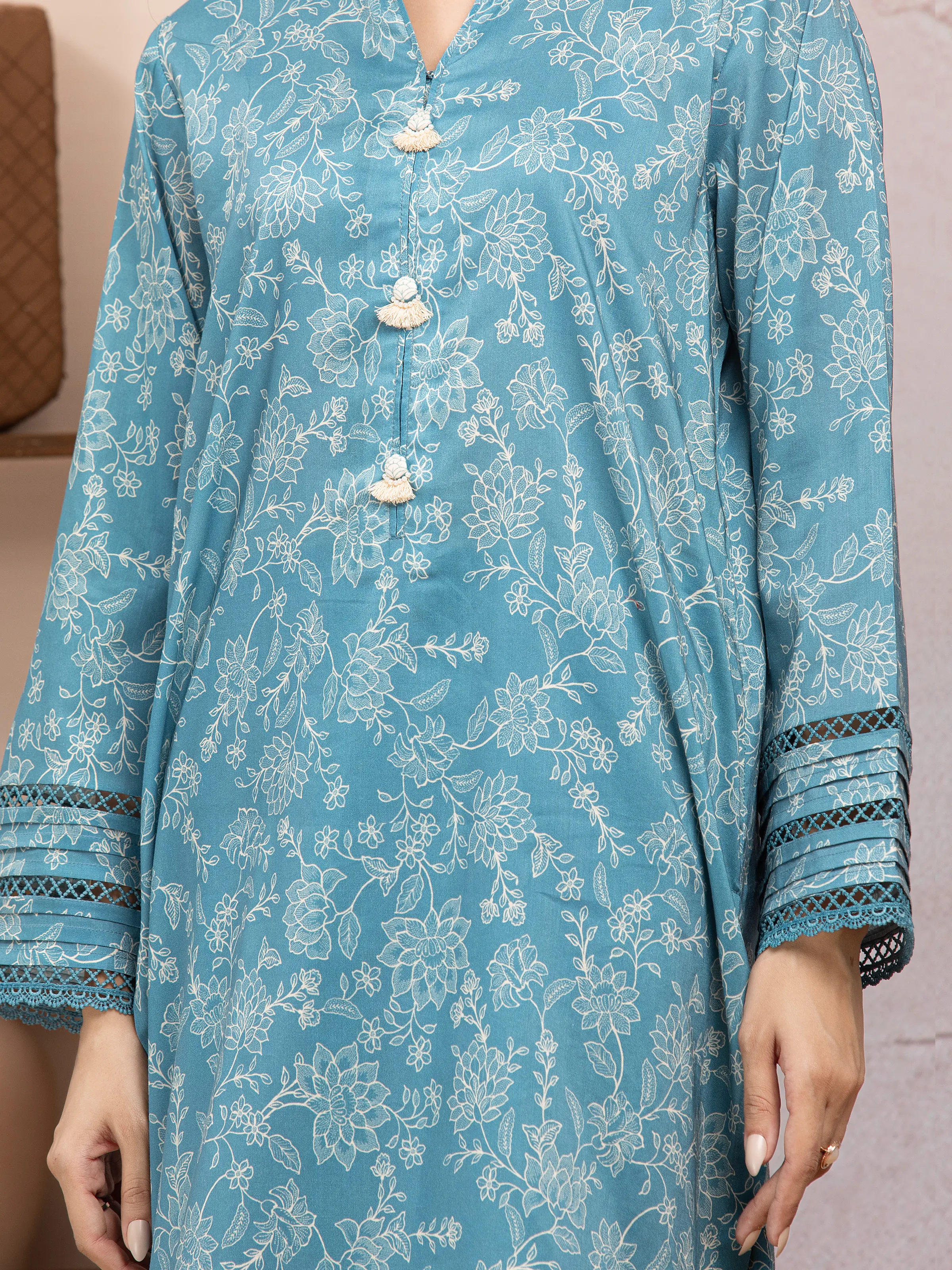 Unstitched Printed Lawn Suit - EWU5A1-35000-3P - Image 4