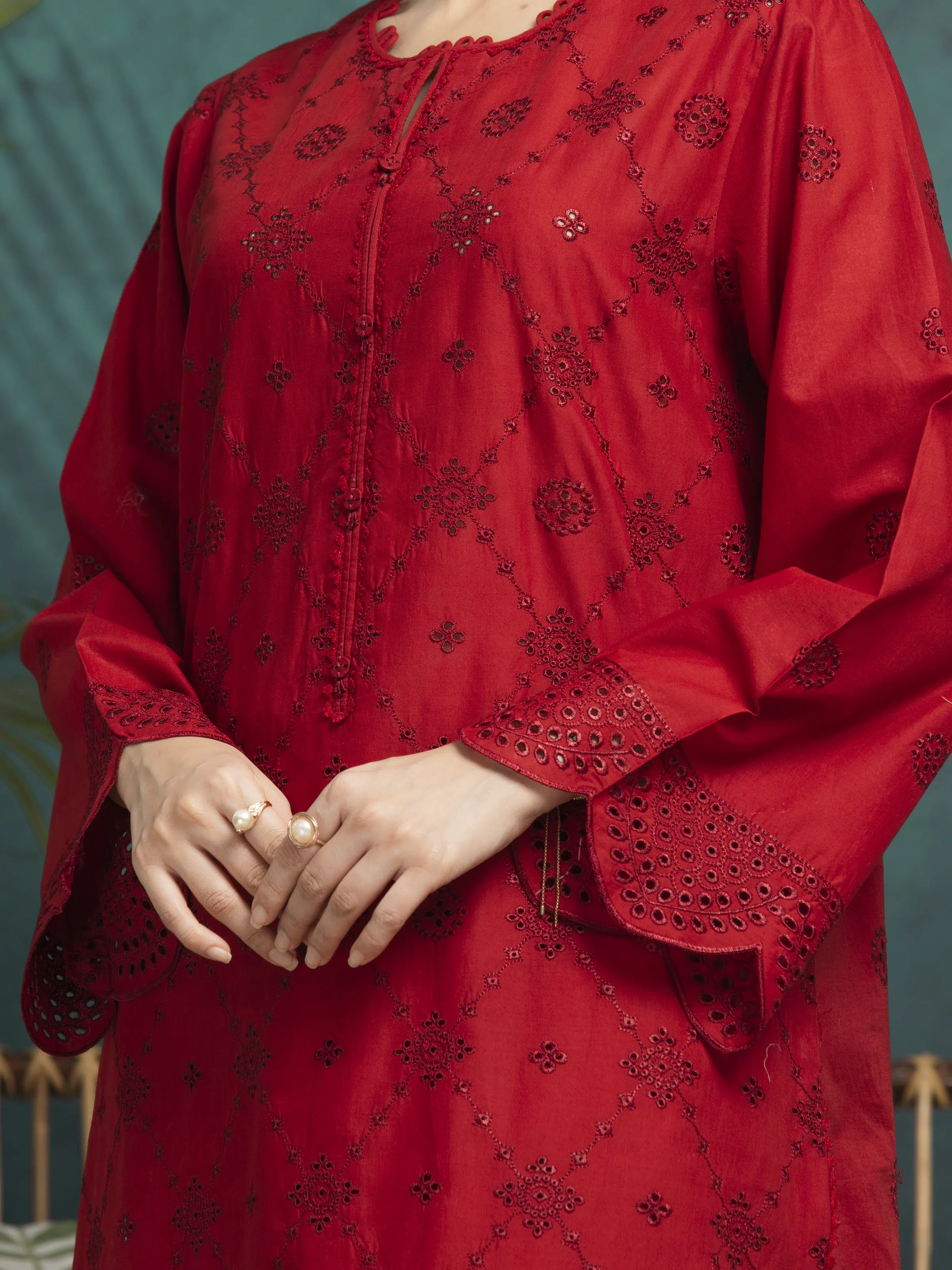Unstitched Embroidered Cambric Suit - EWU5V2-31029-3P - Image 5