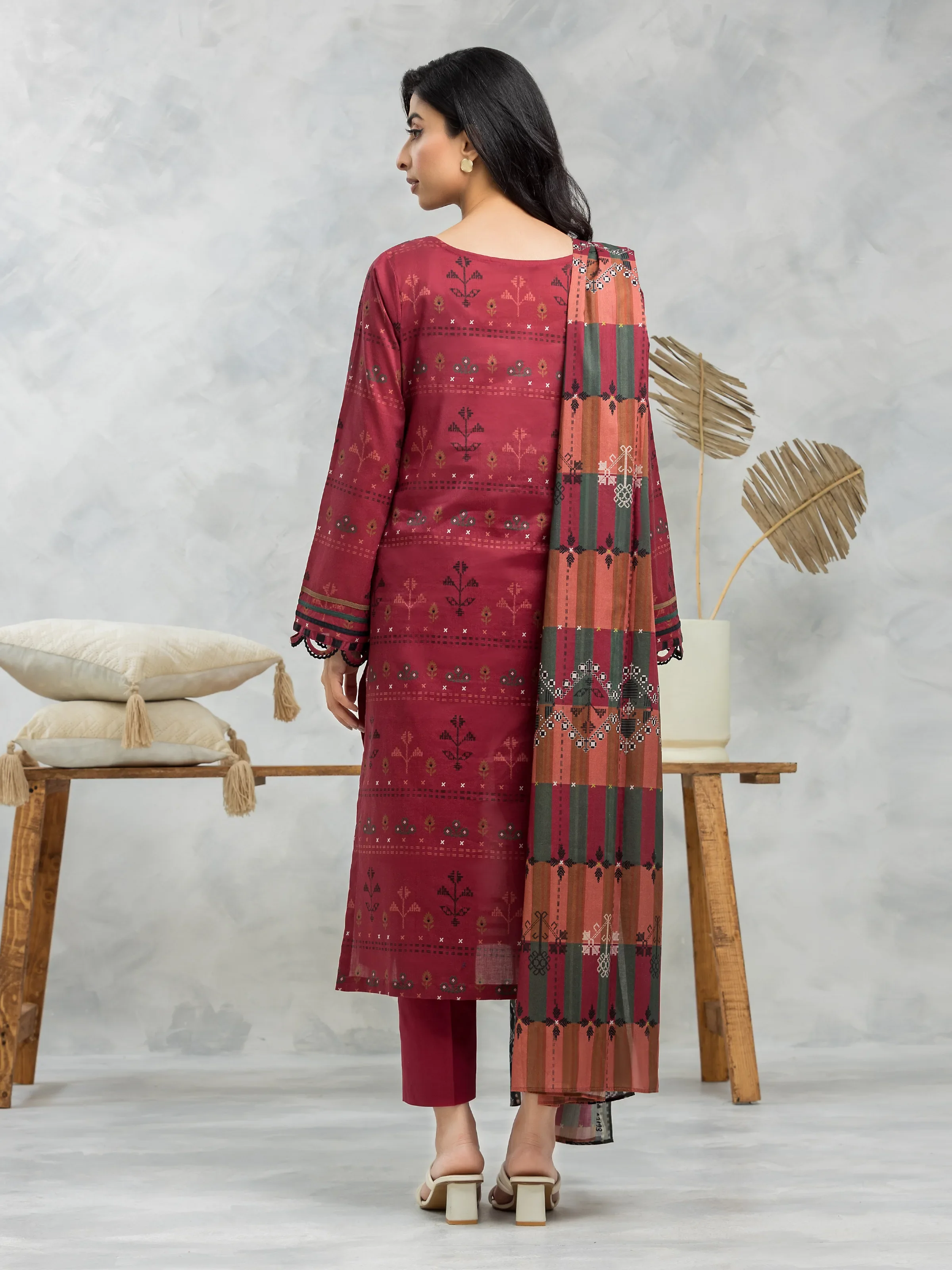 Unstitched Printed Cambric Suit - EWU24A2-27185-3P - Image 4