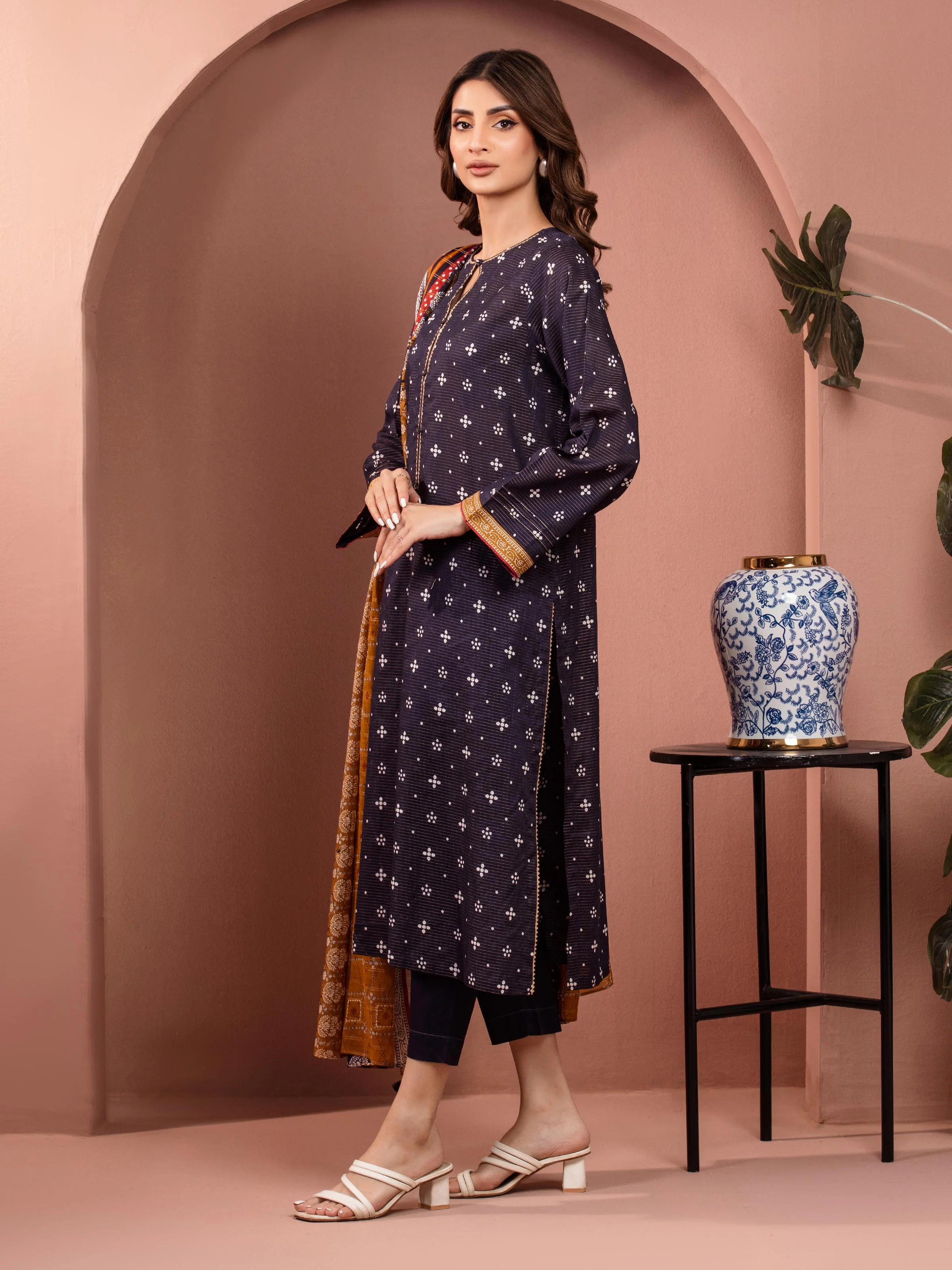 Unstitched Printed Zari Lawn Suit - EWU5M6-016-3P - Image 5