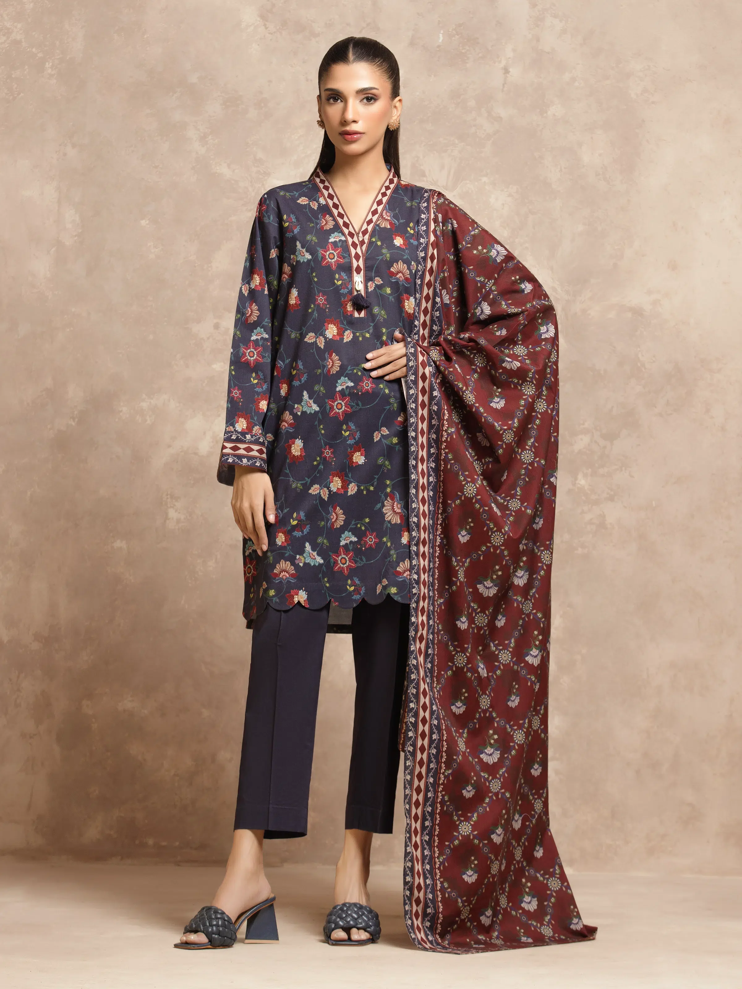 Unstitched Printed Khaddar Suit - EWU5A3-36028-3P
