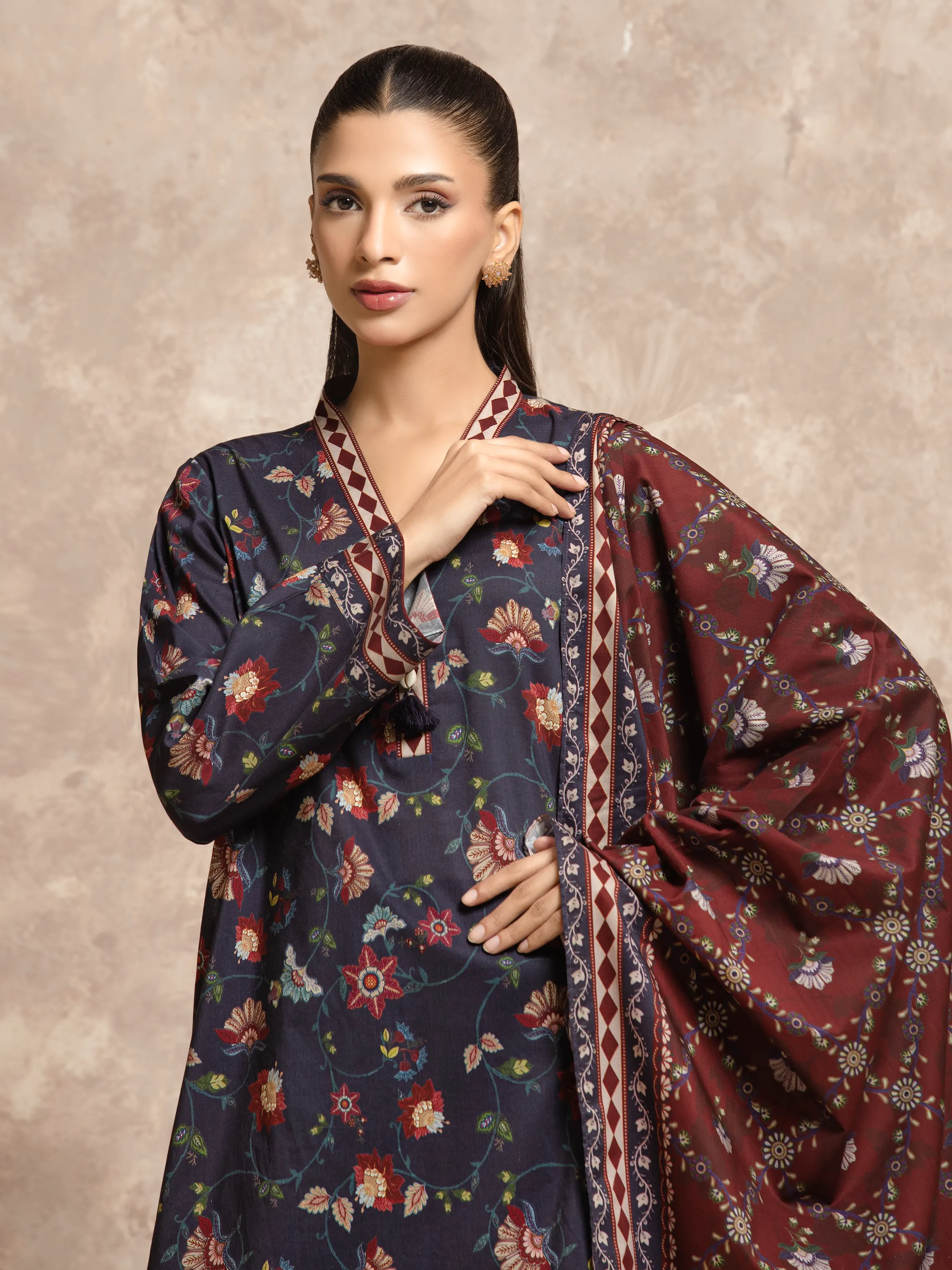 Unstitched Printed Khaddar Suit - EWU5A3-36028-3P - Image 2