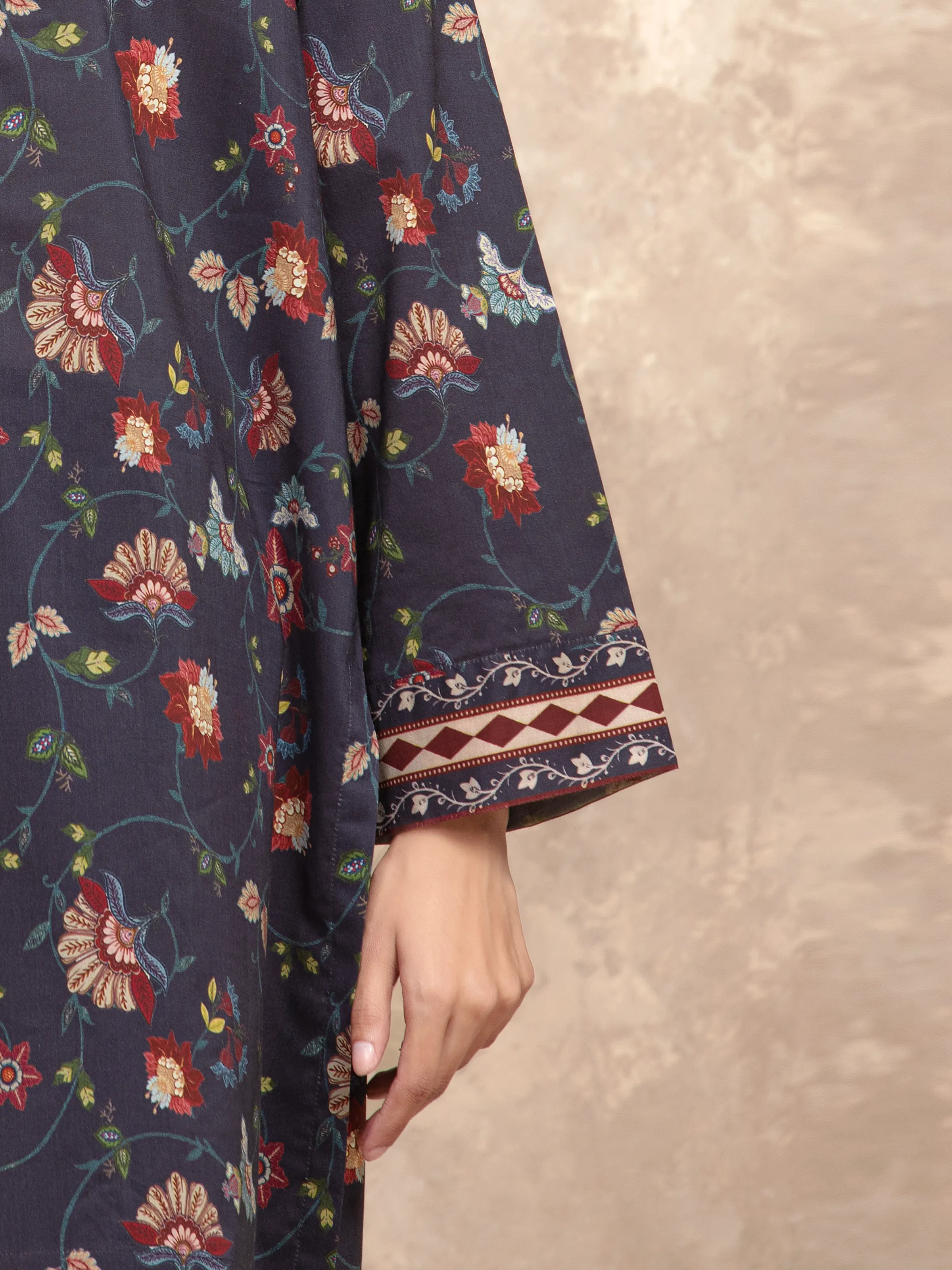 Unstitched Printed Khaddar Suit - EWU5A3-36028-3P - Image 4