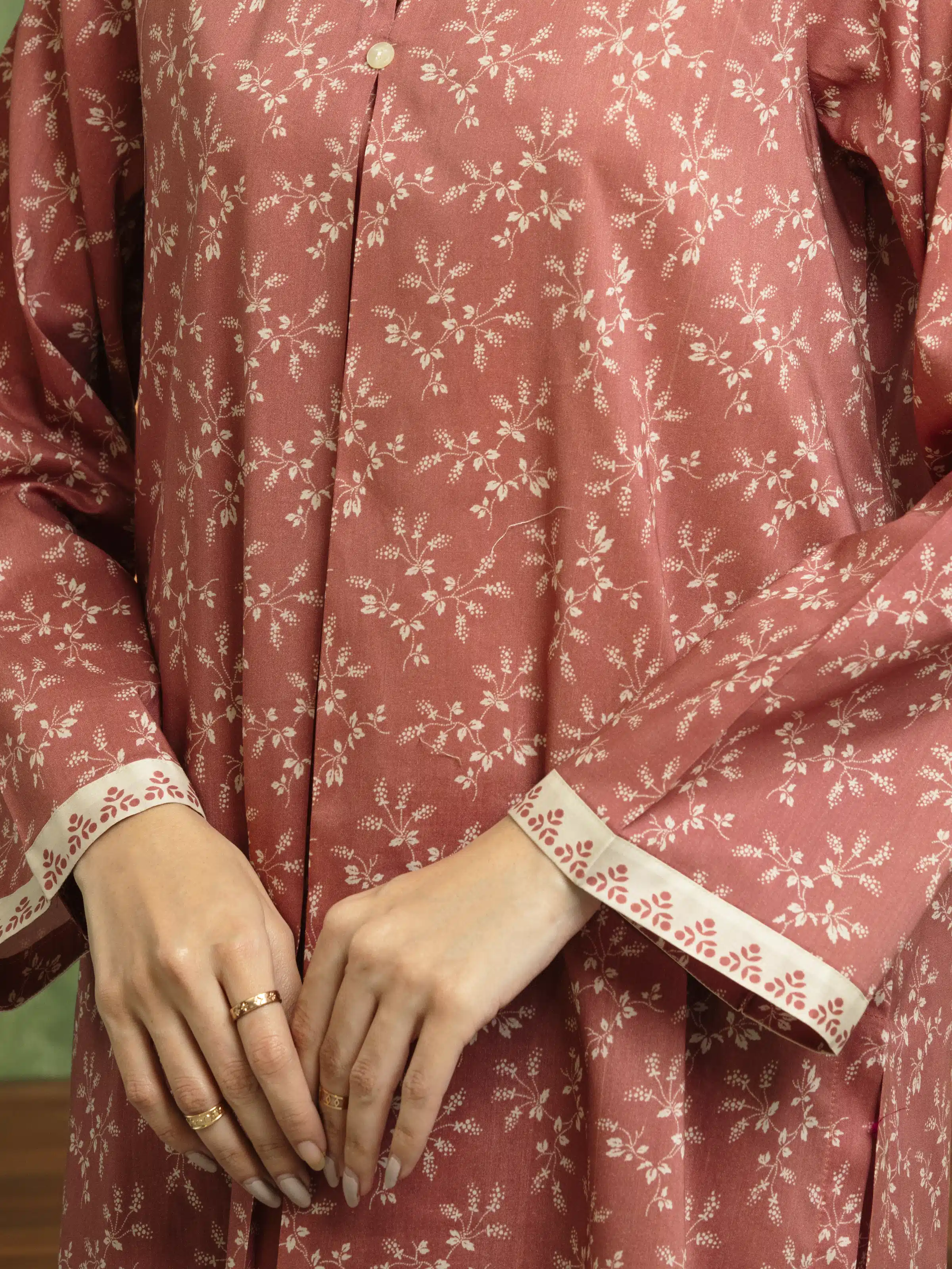 Unstitched Printed Lawn Suit - EWU5A1-35157-3P - Image 4