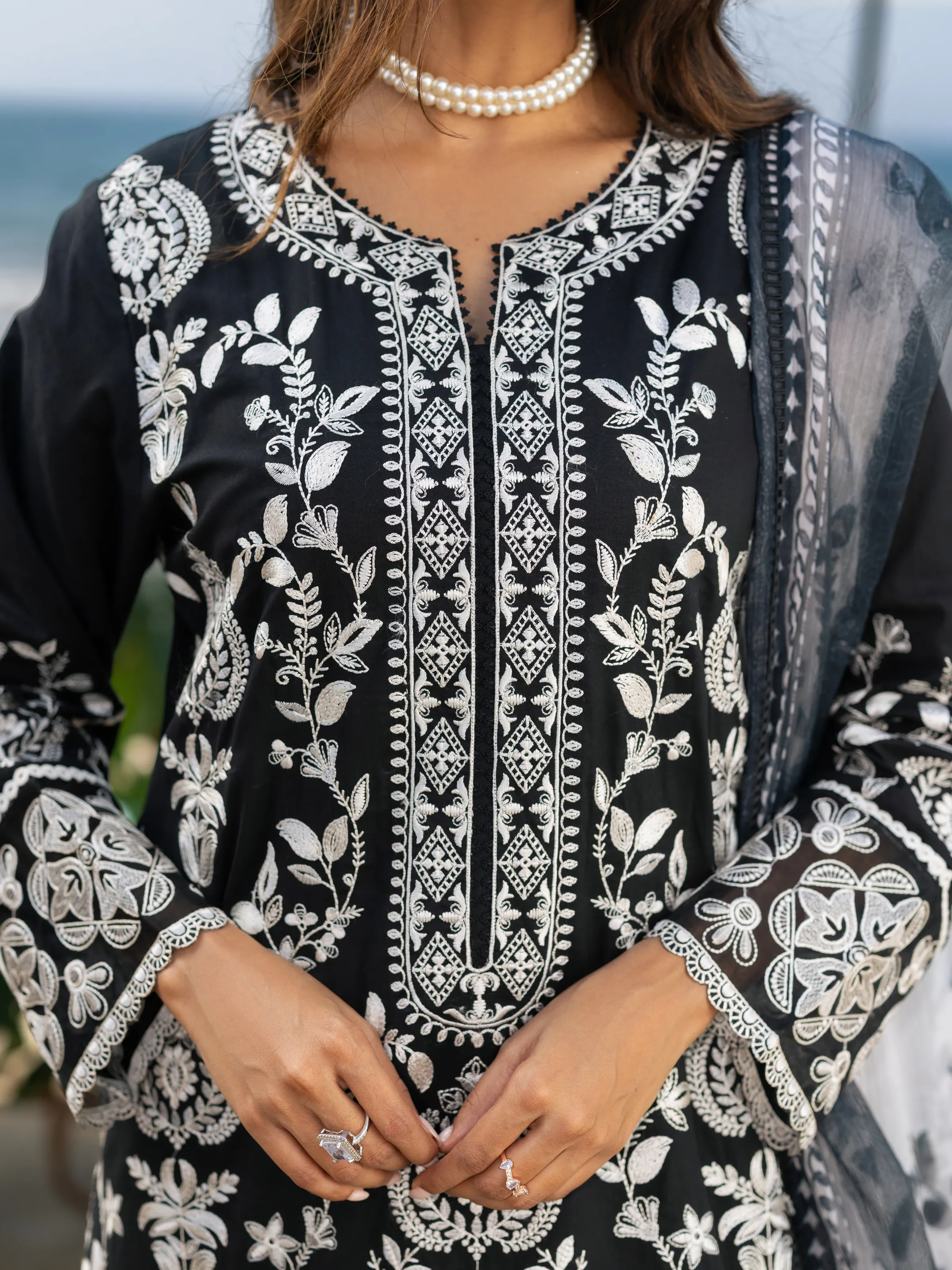 Unstitched Embroidered Cambric Suit - EWU6V2-33449-3P - Image 3