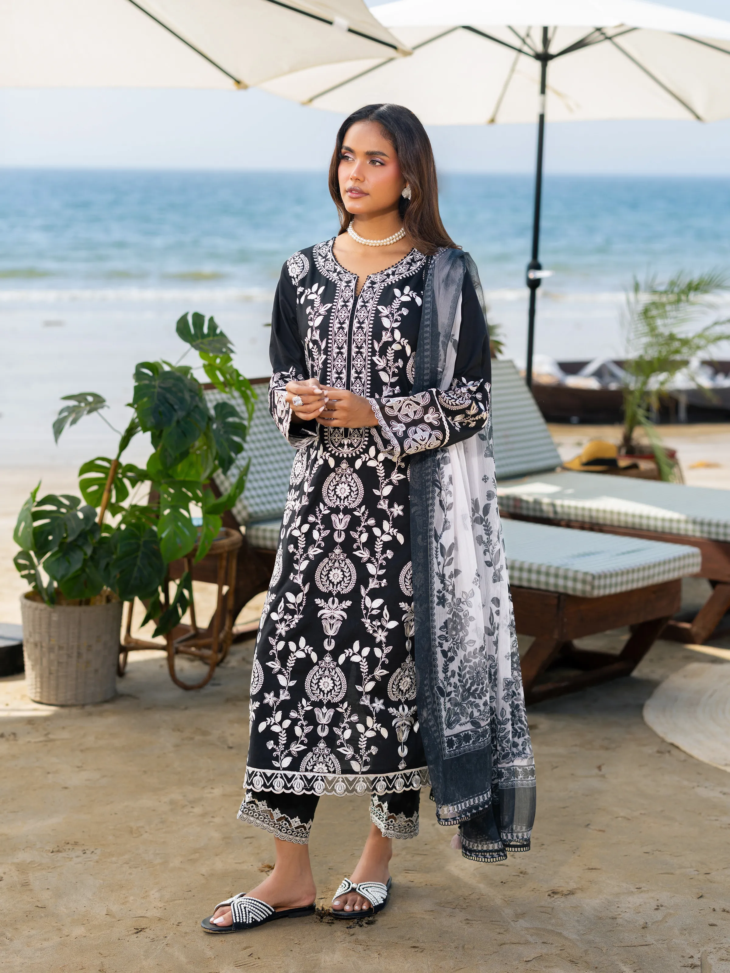 Unstitched Embroidered Cambric Suit - EWU6V2-33449-3P - Image 4