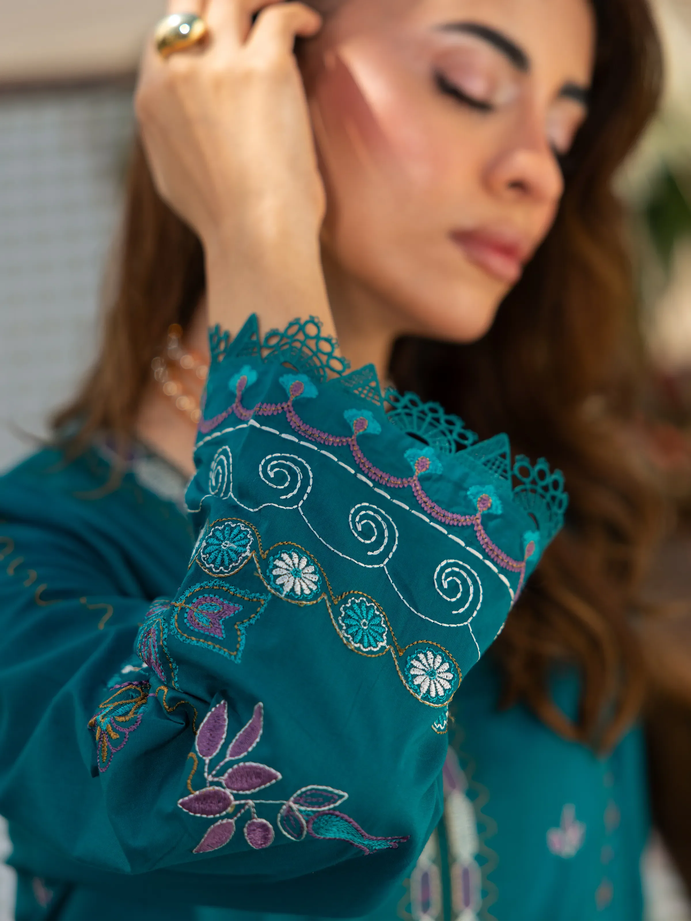 Unstitched Embroidered Cambric Suit - EWU6V2-33450-3P - Image 3