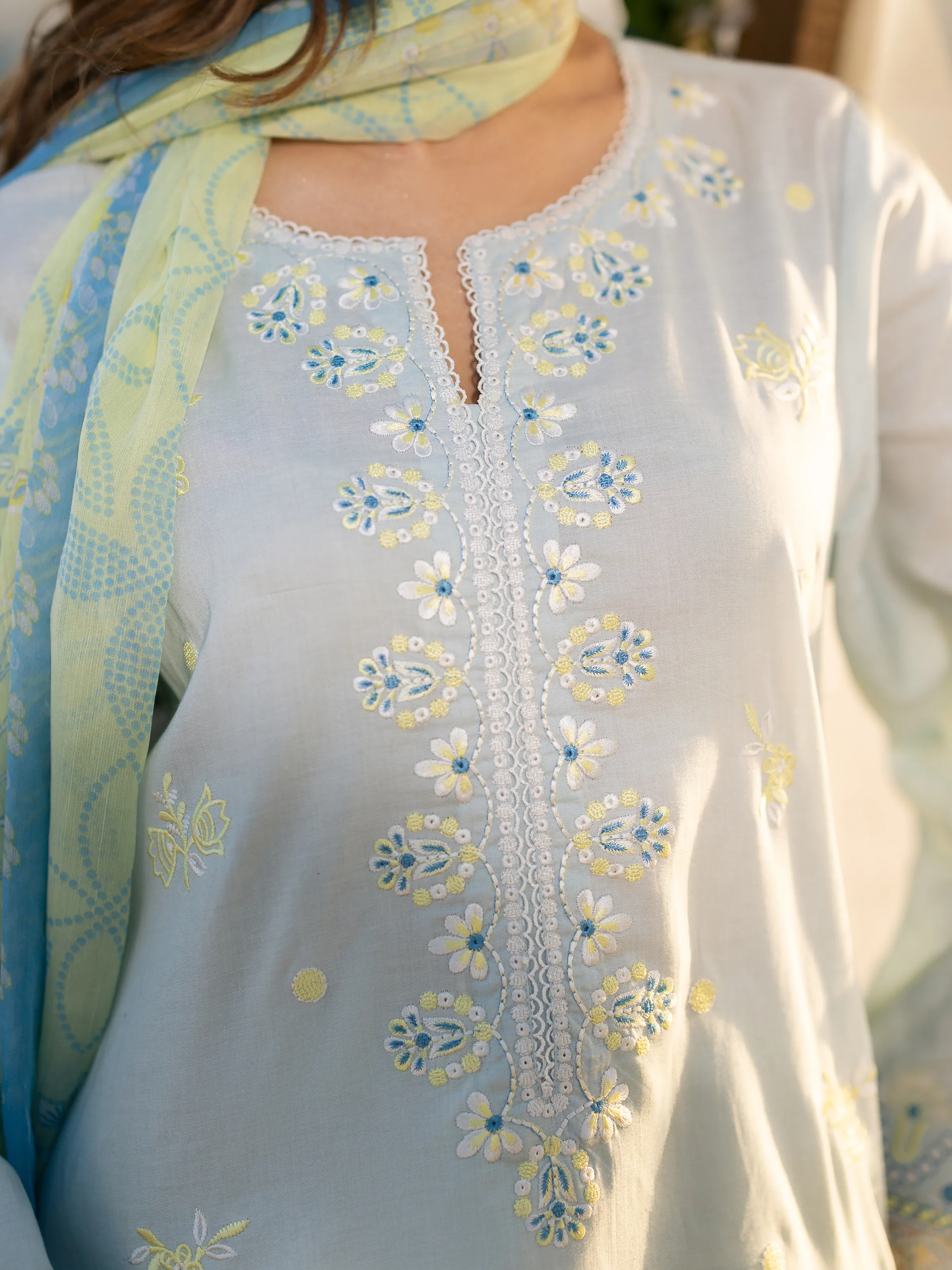 Unstitched Embroidered Cambric Suit - EWU6V2-33454-3P - Image 3