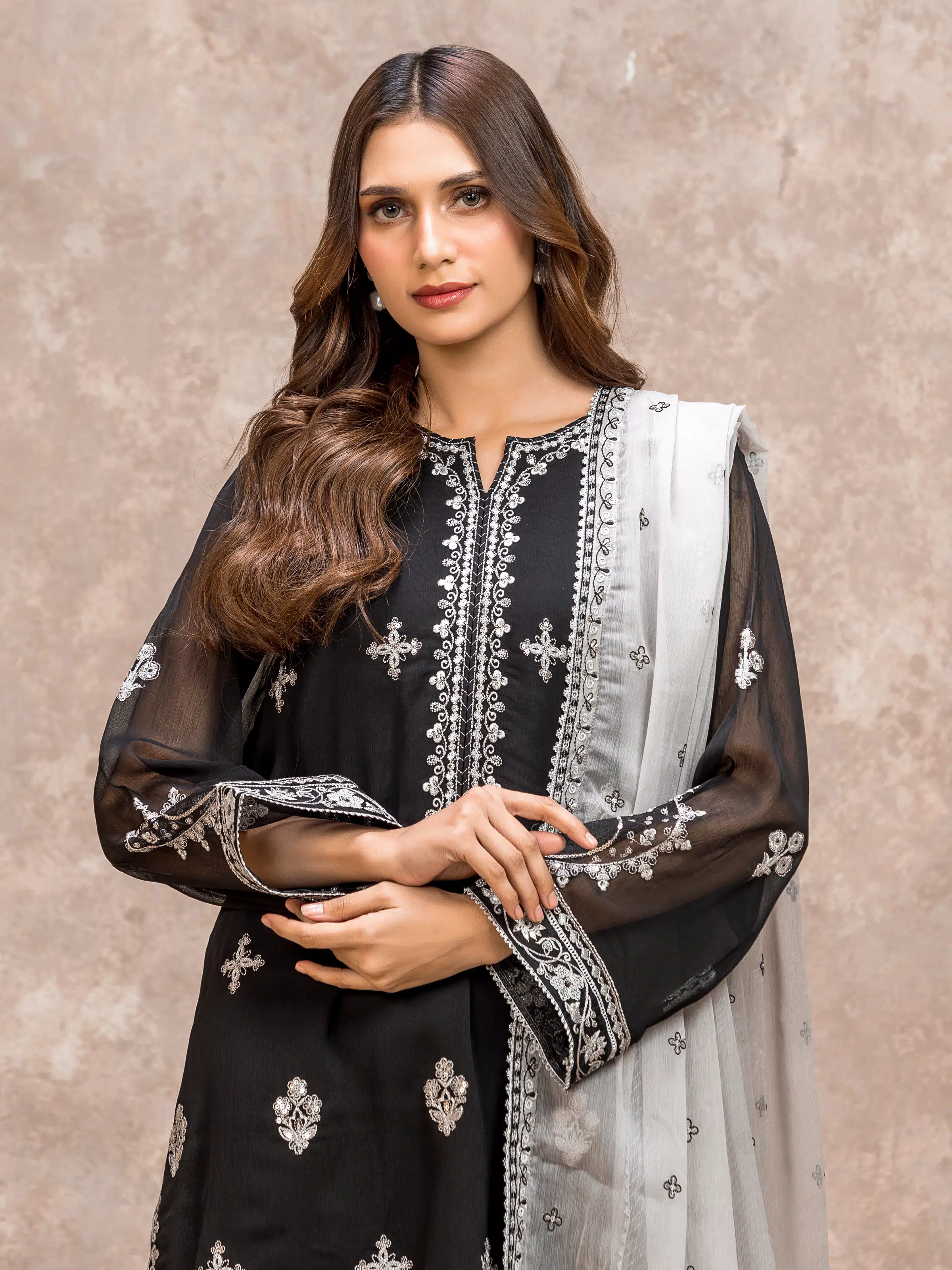 Unstitched Embroidered Chiffon Suit - EWU5V5-31304-3P - Image 2