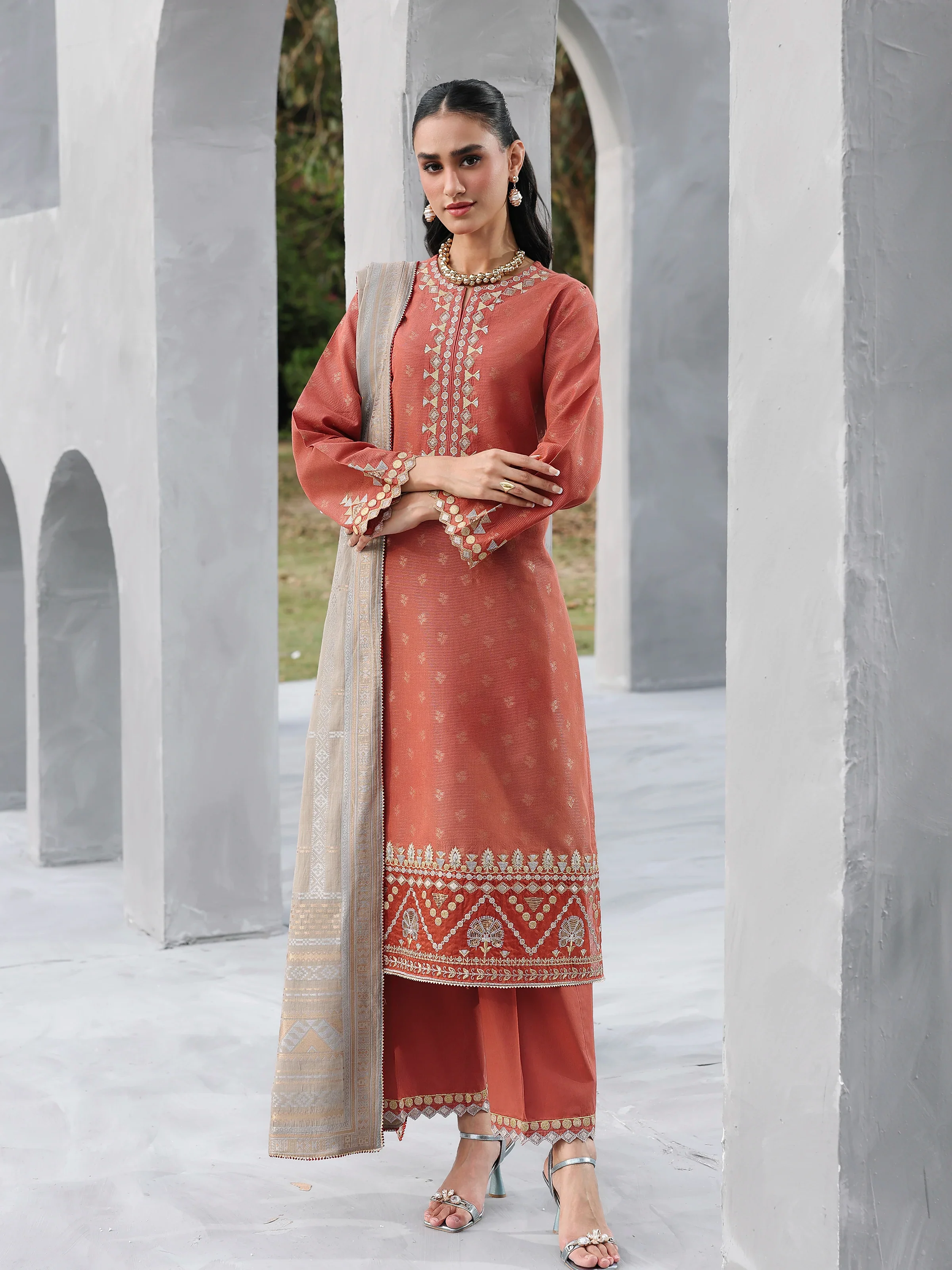 Unstitched Embroidered Jacquard Suit - EWU6V3-33461-3P - Image 4