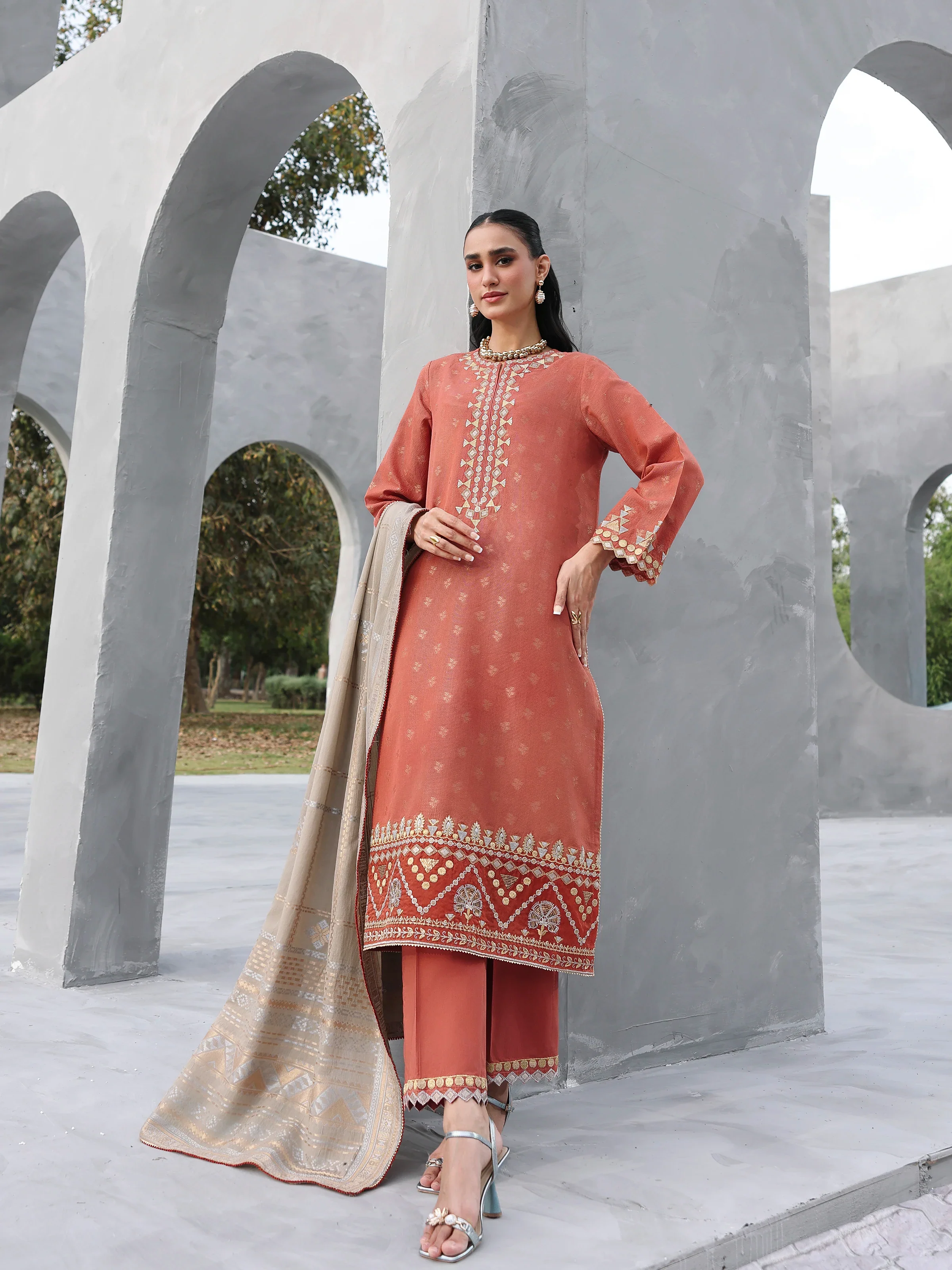Unstitched Embroidered Jacquard Suit - EWU6V3-33461-3P - Image 5