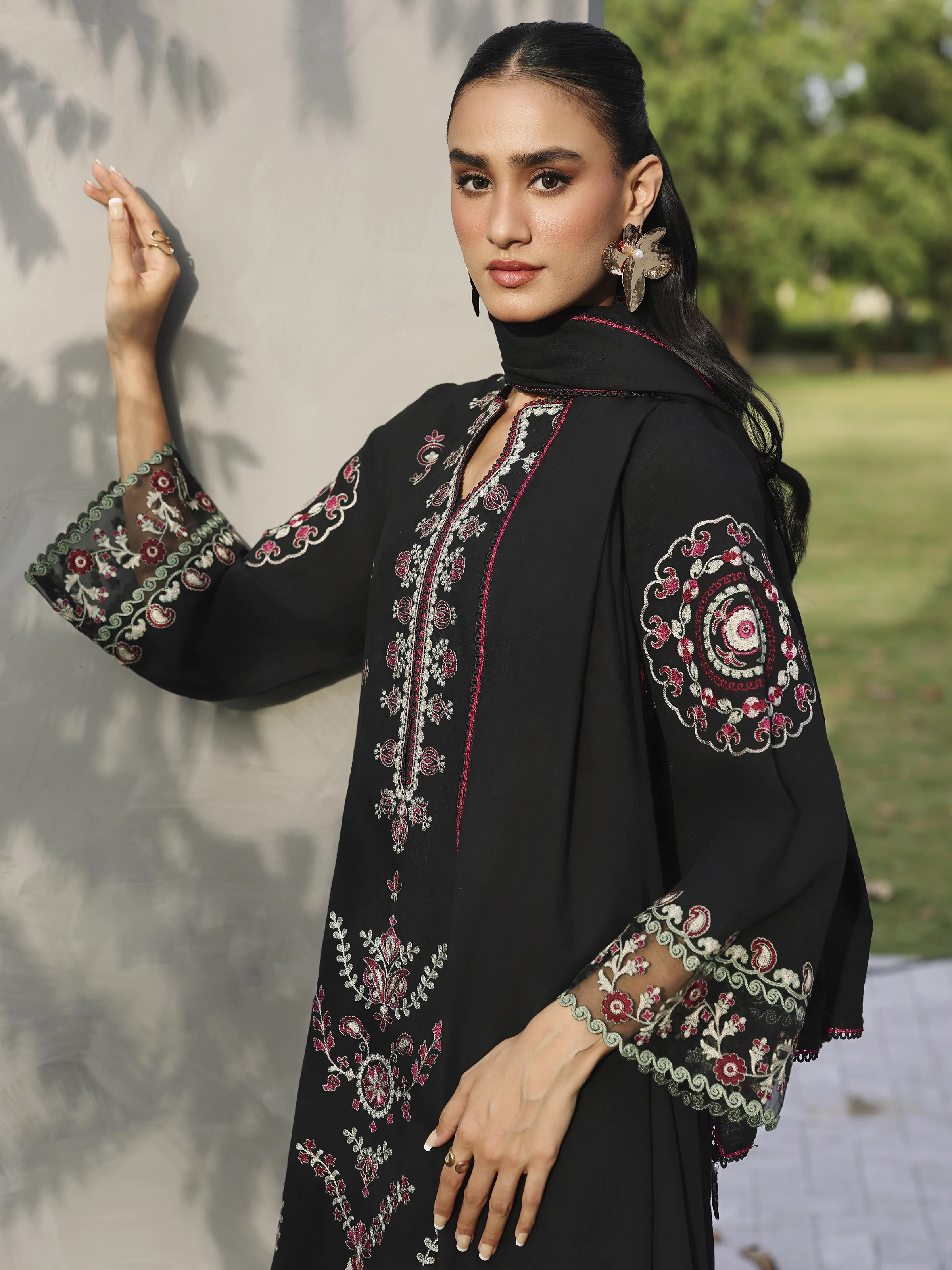 Unstitched Embroidered Jacquard Suit - EWU6V3-33466-3P - Image 3